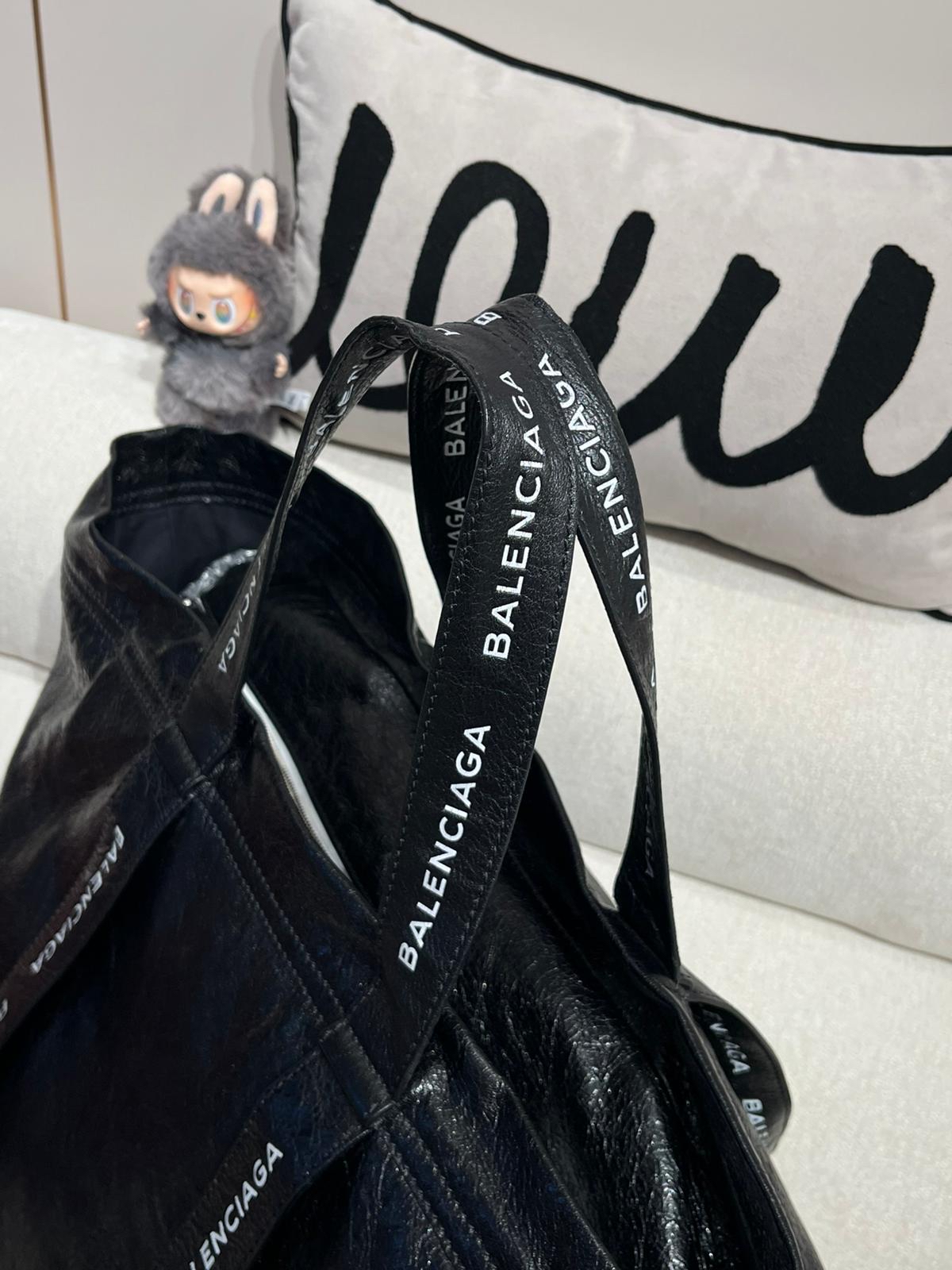 Balenciaga carry shopper Tote Bag 黑色小牛 W44cm x D24cm x H37cm  100%Authentic,95%New