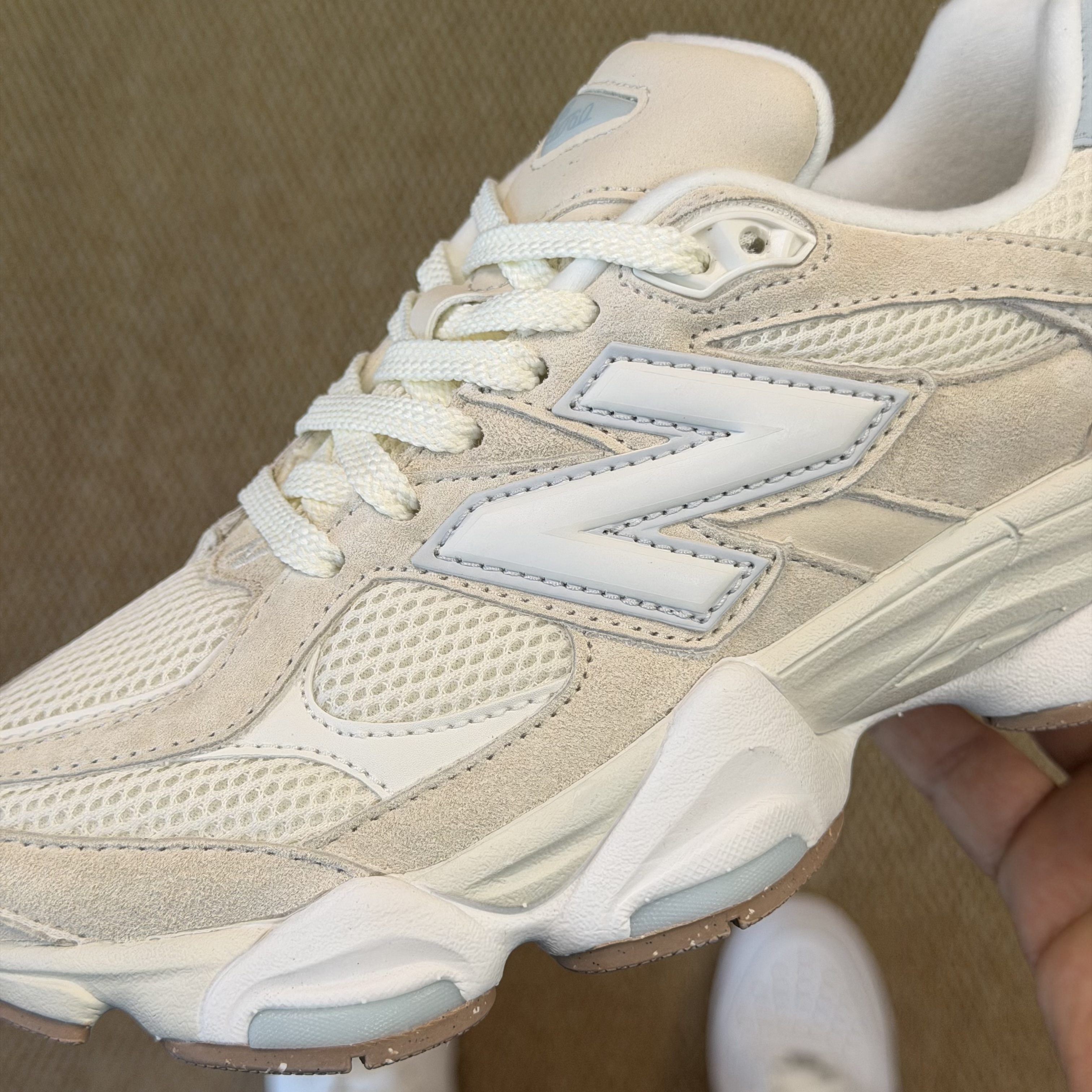 New Balance 9060 U9060AUA