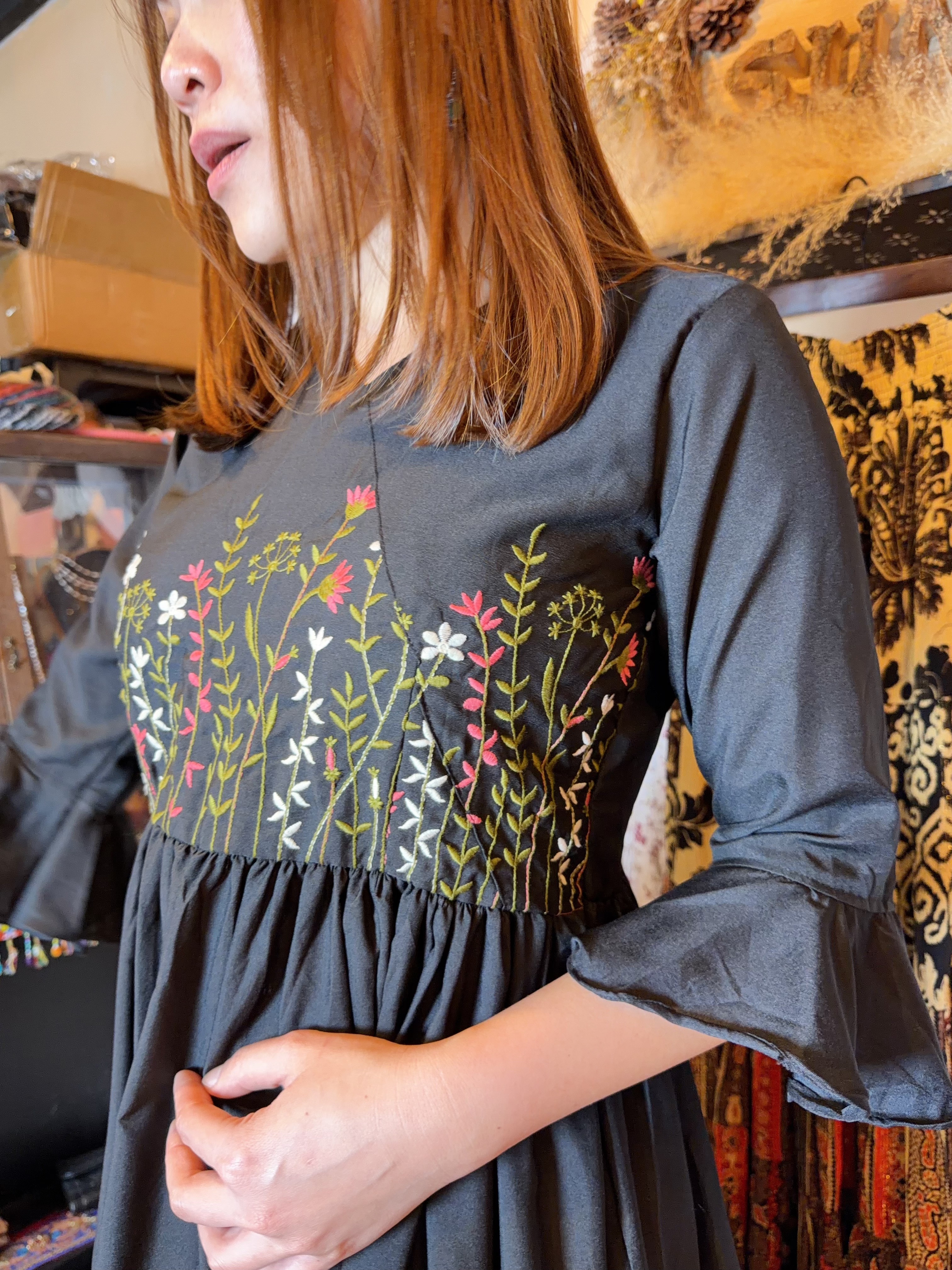 1671 Black Overlap V-Neck Floral Emb. OP 46.5"