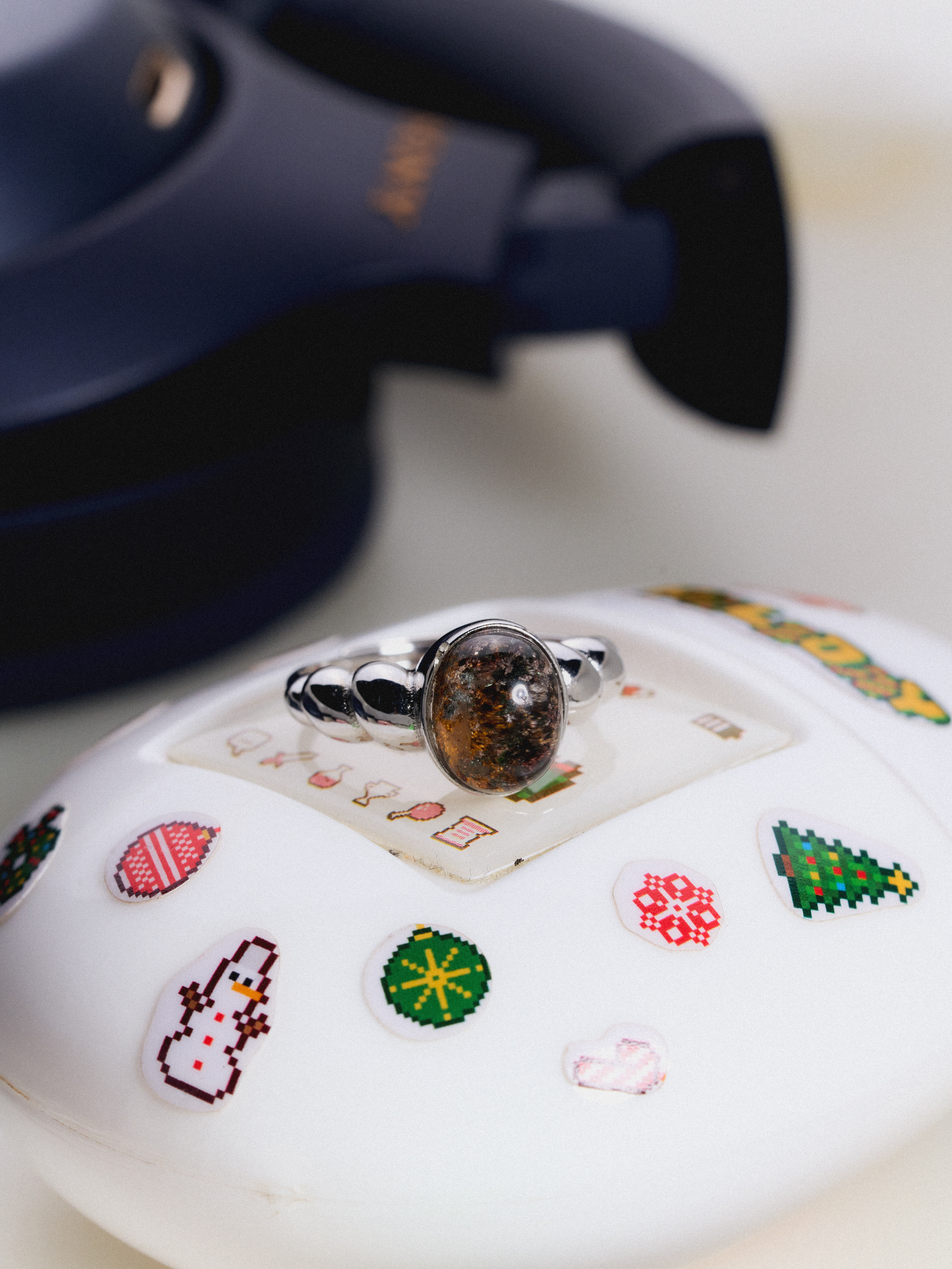 Phantom Threads Ring