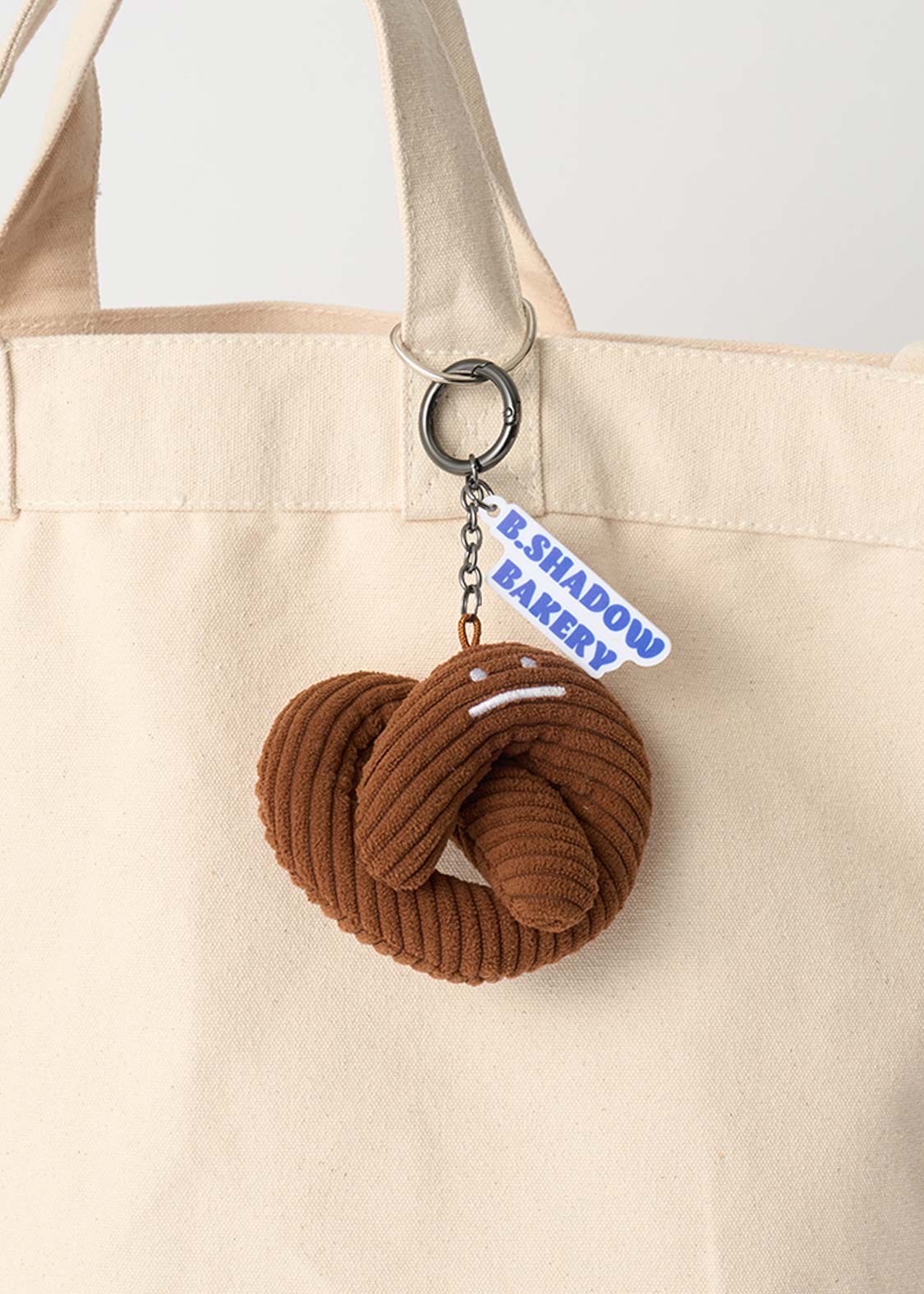 📦訂購 日本限定 Beautiful Shadow 麵包公仔鎖匙扣