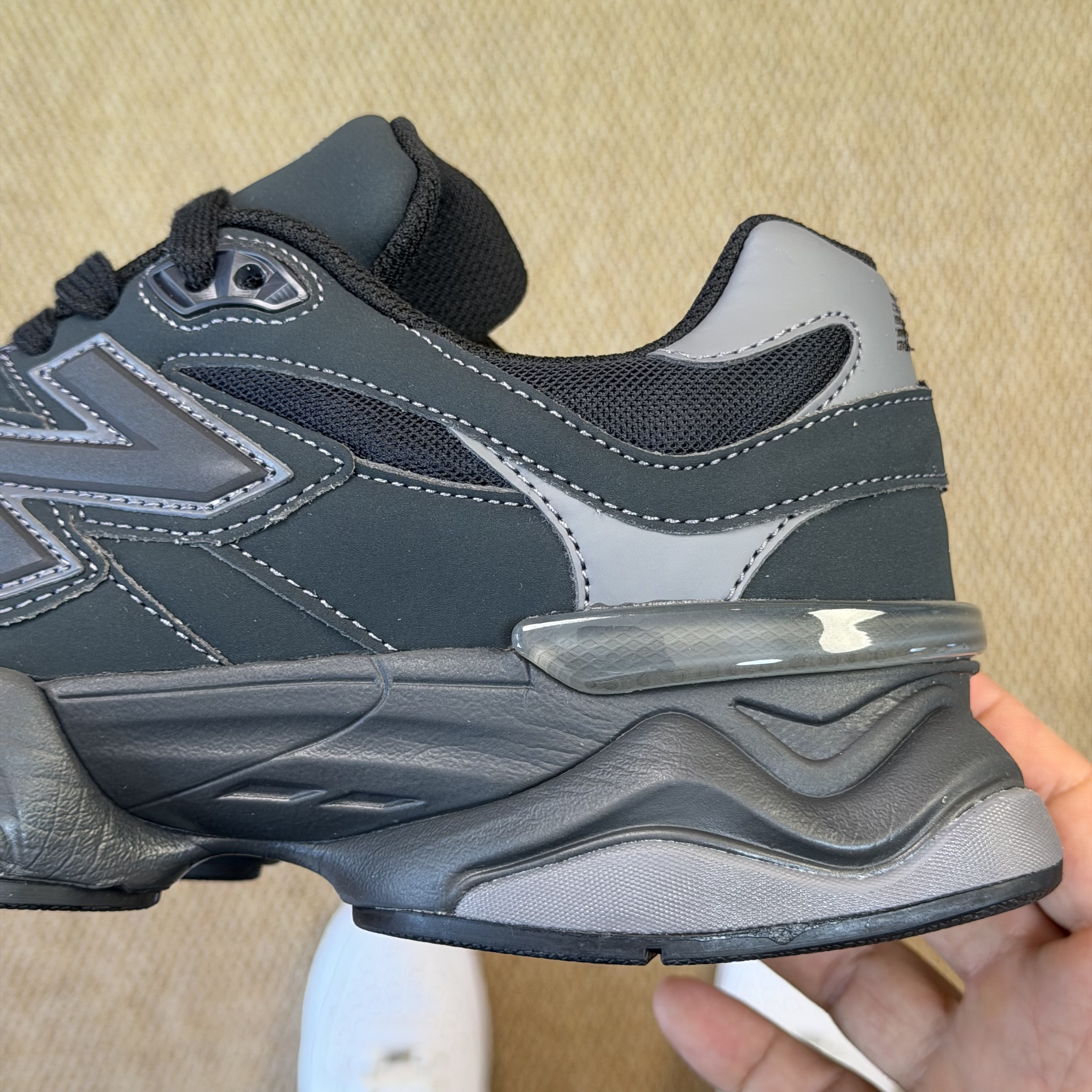 New Balance 9060 U906079E