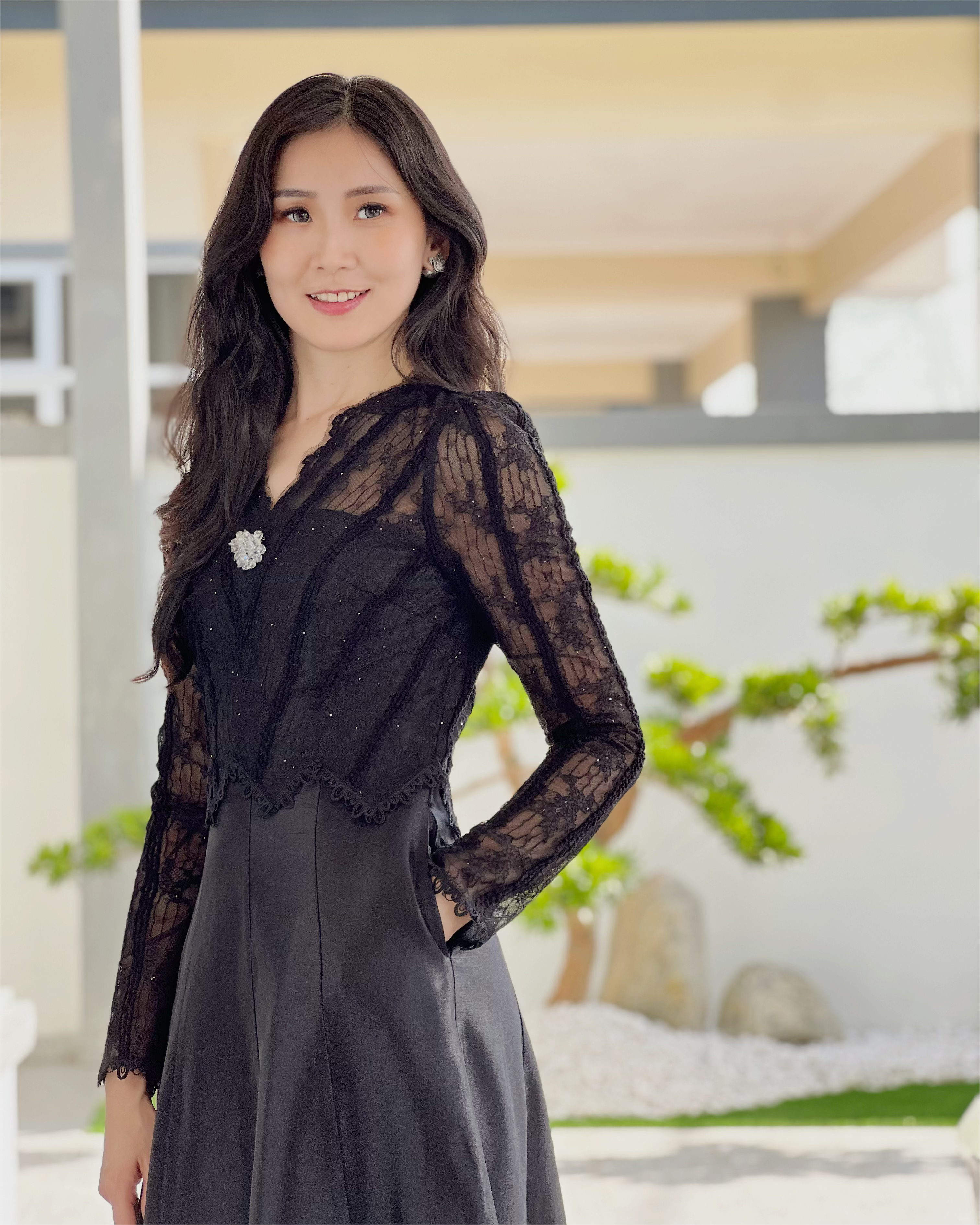 5085 Genevieve Lace Midi Dress 