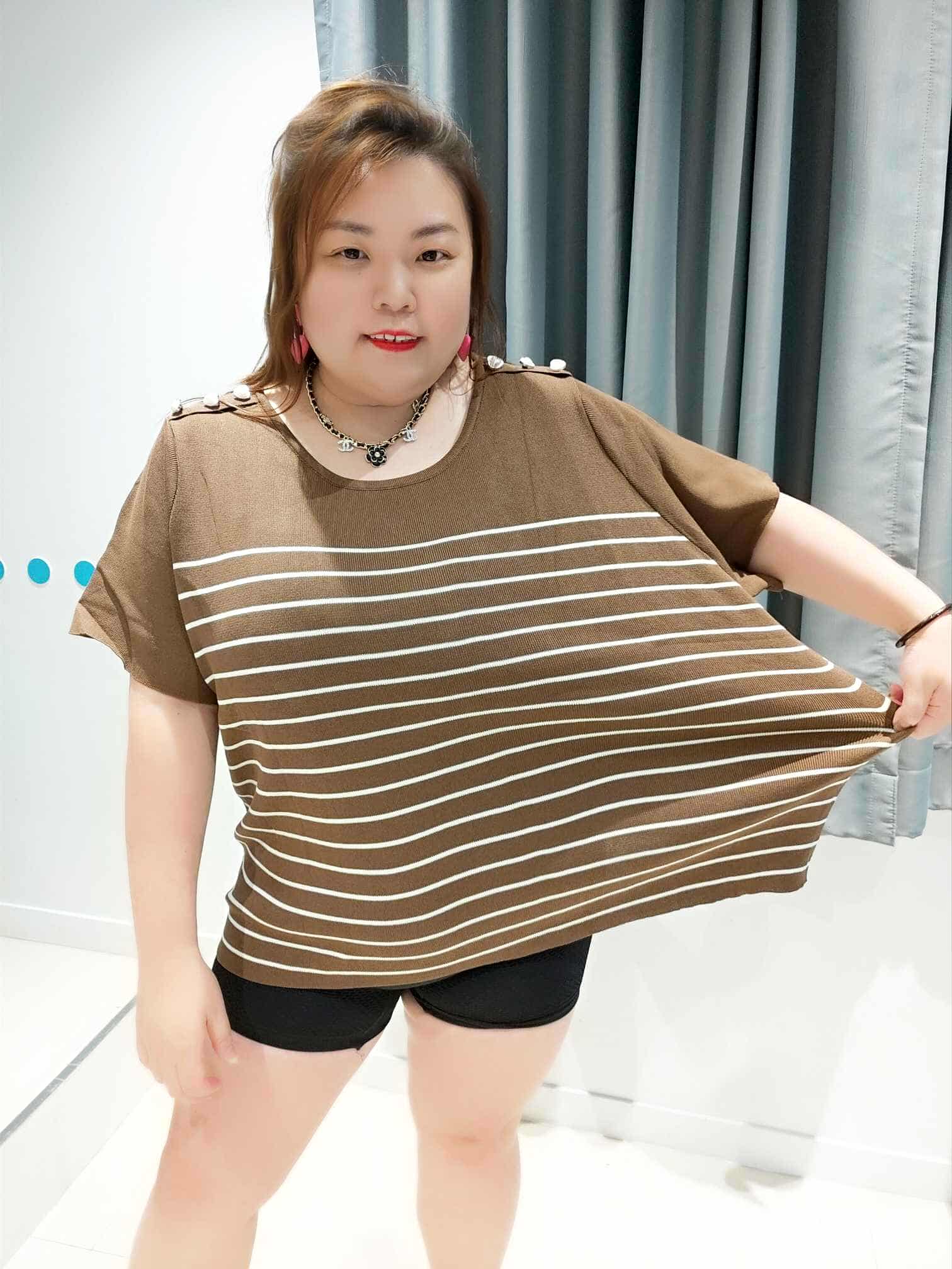 DSF07 肩珍珠钮设计针织上衣