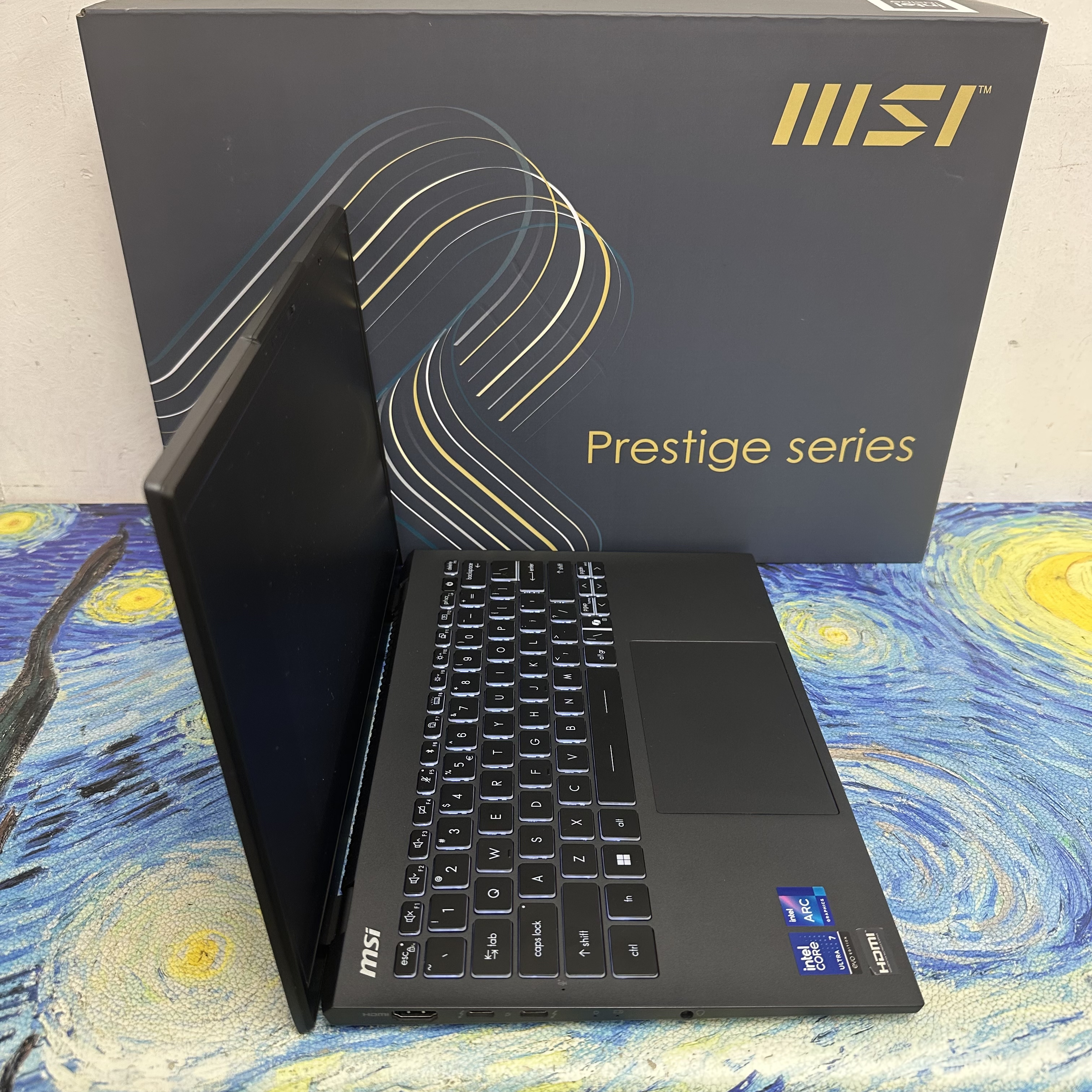 #5700 (超輕薄0.99KG MSI❤️‍🔥) MSI Prestige/intel Ultra 7 258V /32GB Ram/2TB SSD/鋁合金機身/企業級的安全保護/13.3寸DisplayHDR 500 OLED/Wifi 7 /Copilot+PC / Windows 11 / Gaming Laptop / Notebook / Ultrabook / Office / Work / thin