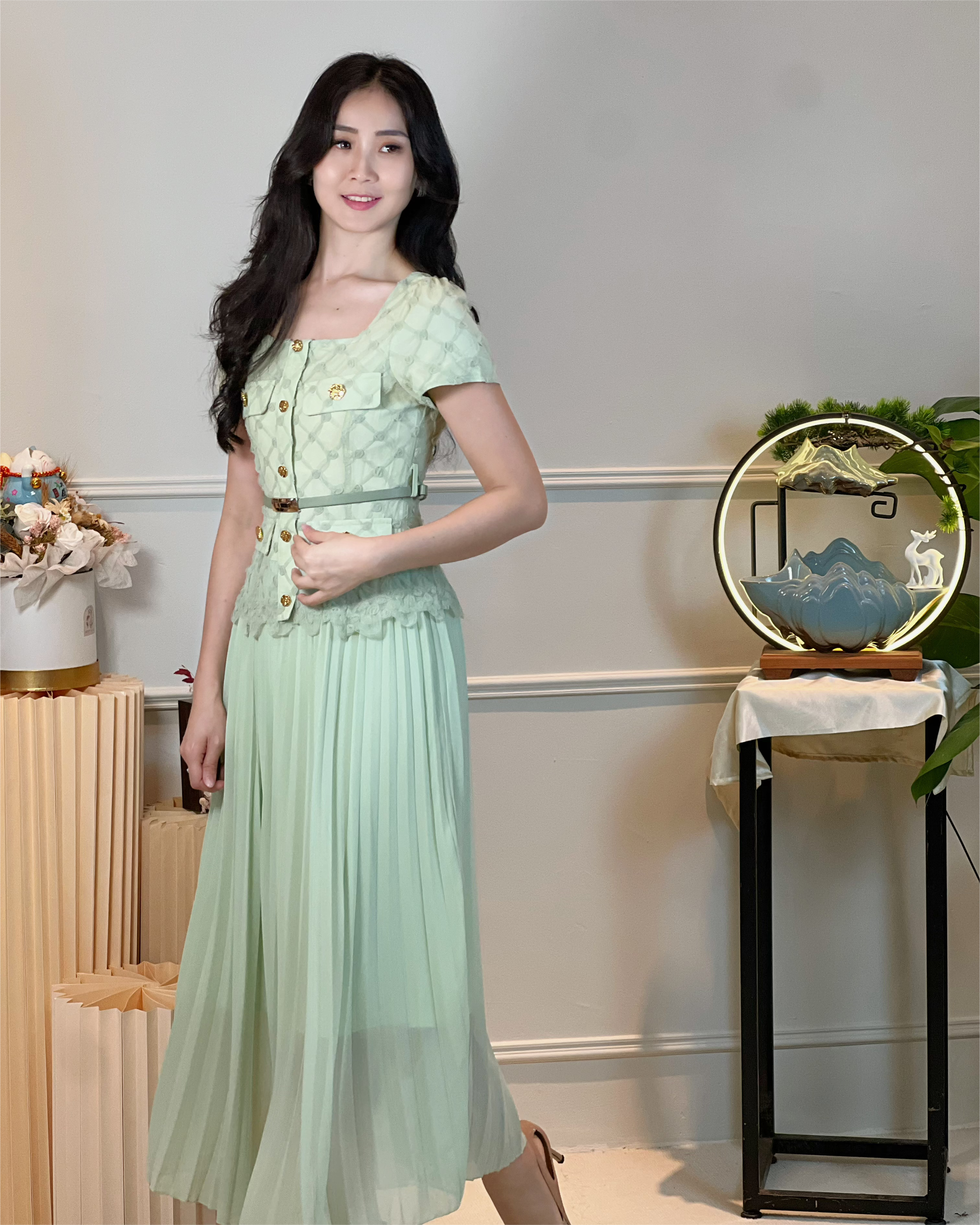 5097 Hedda Lush Meadow Midi Dress