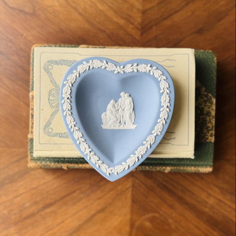 Vintage Wedgwood Blue Jasper Trinket Dish - Heart (MT2462/MT2463)