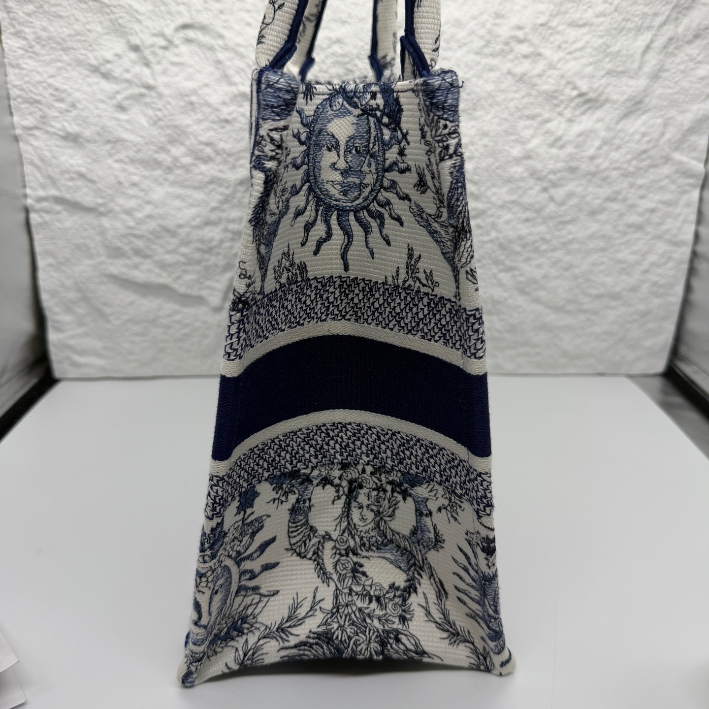 Pre-Owned DIOR Book Tote / Product Code : 26040803