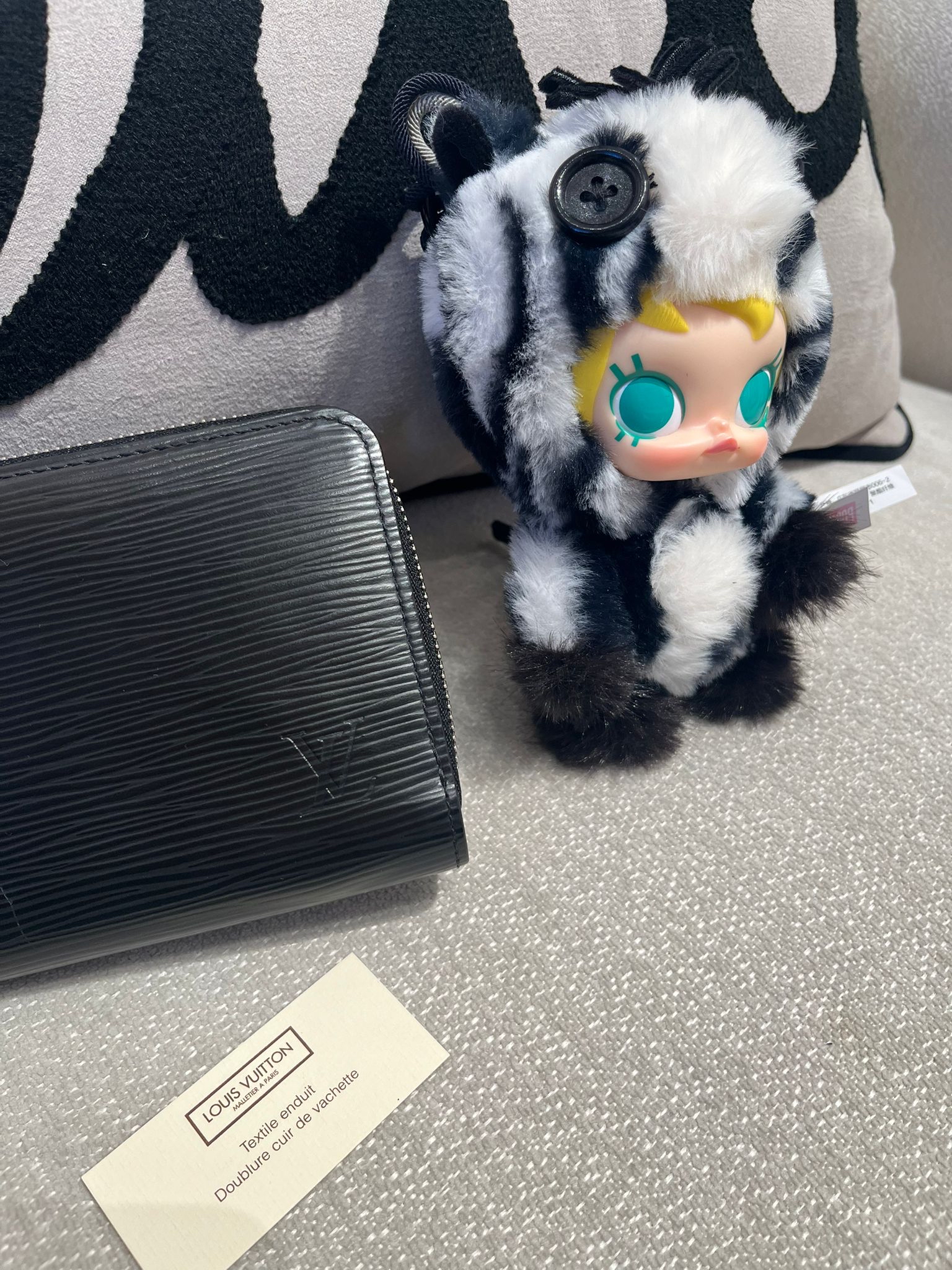 Lv epi leather long wallet  100%Authentic ,95%new✅box 