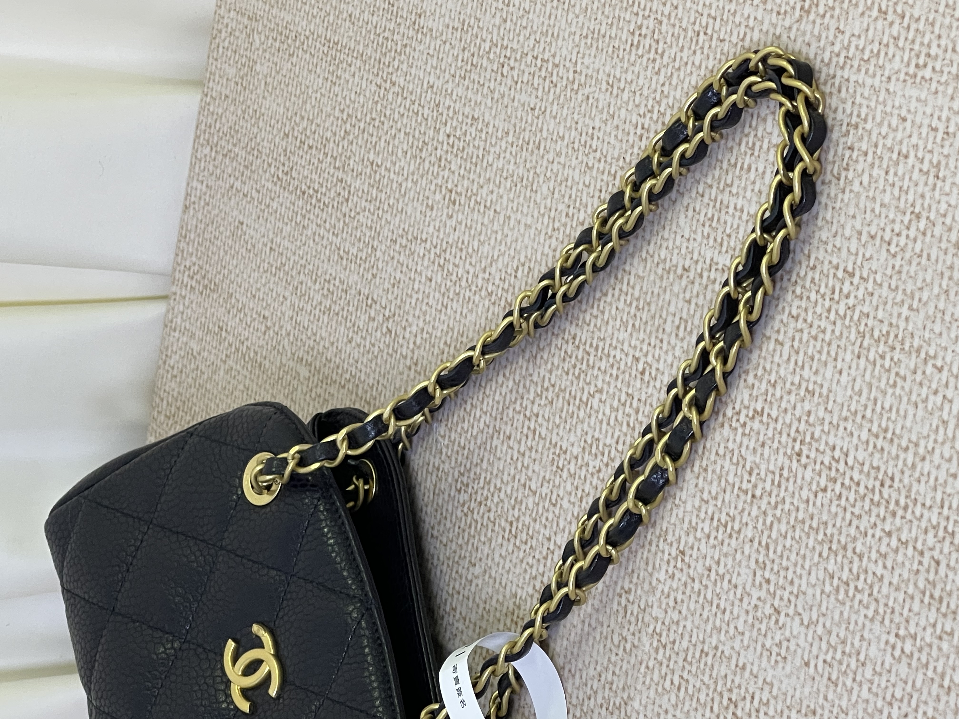 Pre owned Chanel 24K clutch with chain caviar / Product Code: 26031102