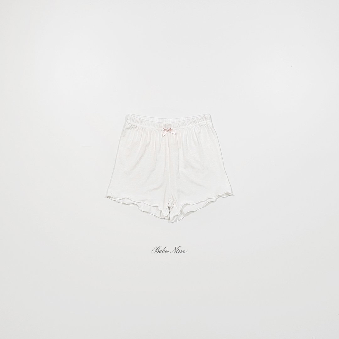 ☀️預訂 韓國直送☀️🇰🇷Bebenine三色絲帶荷葉邊彈性輕薄短褲