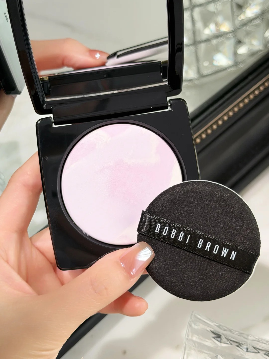 2026限定！Bobbi Brown 芭比波朗 BB 薰衣草紫五花肉粉餅