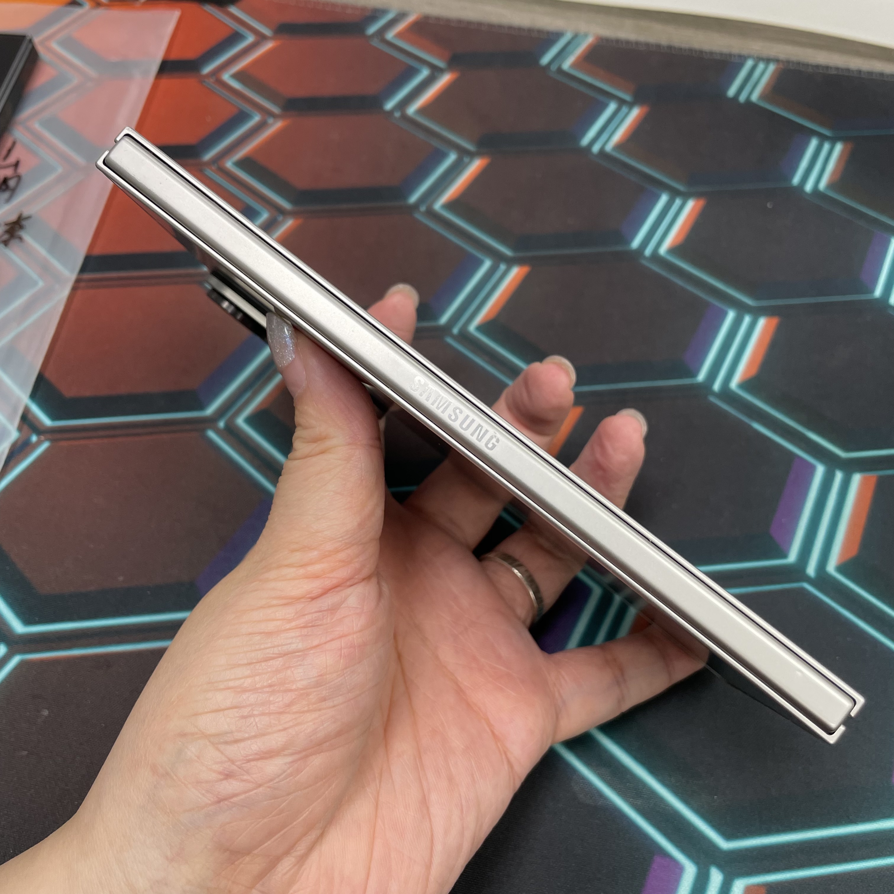 *7427 Galaxy Z Fold 7 勁靚機 12+512GB 灰色 gray