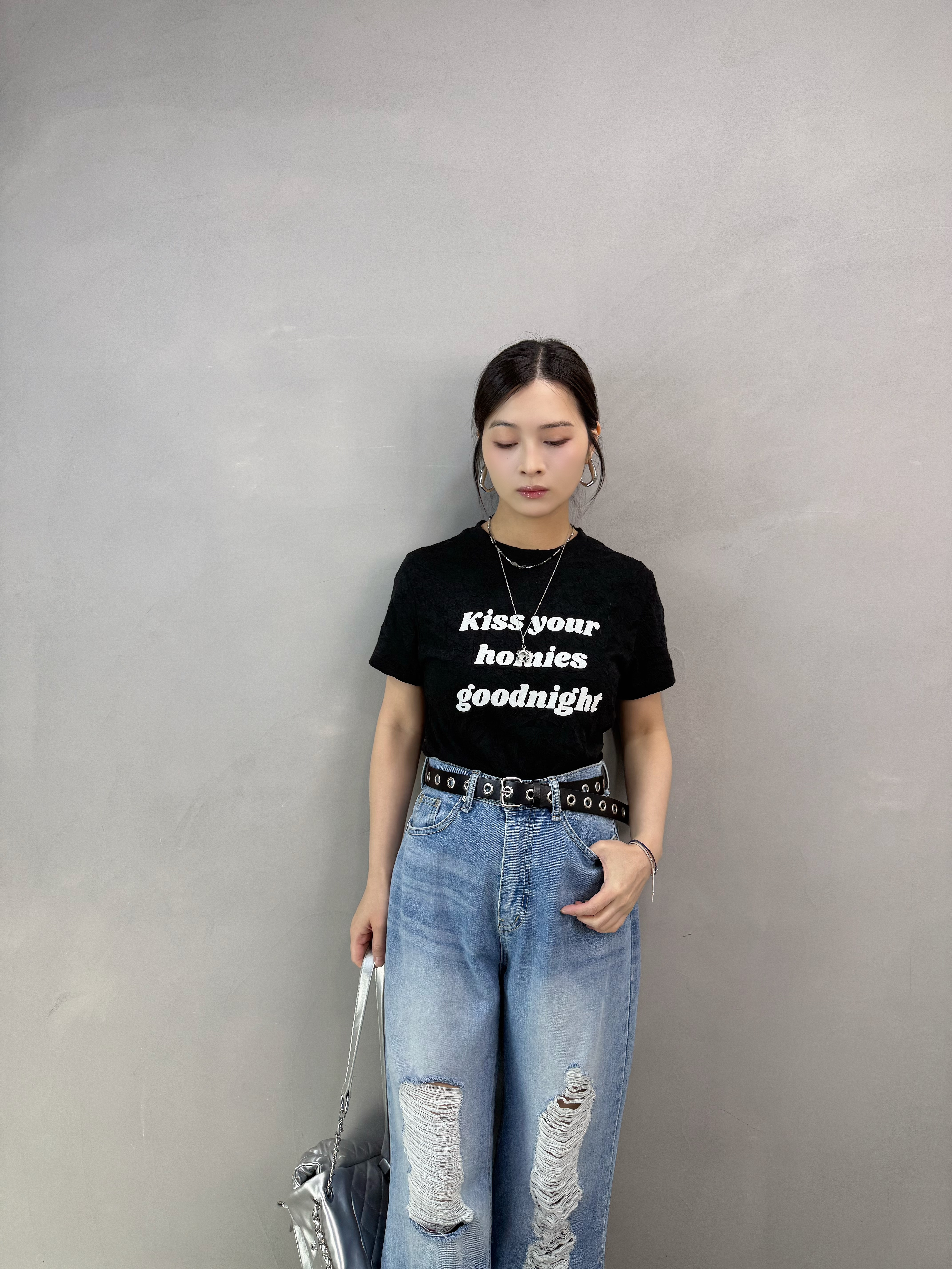 Z78 壓紋英文字Tee