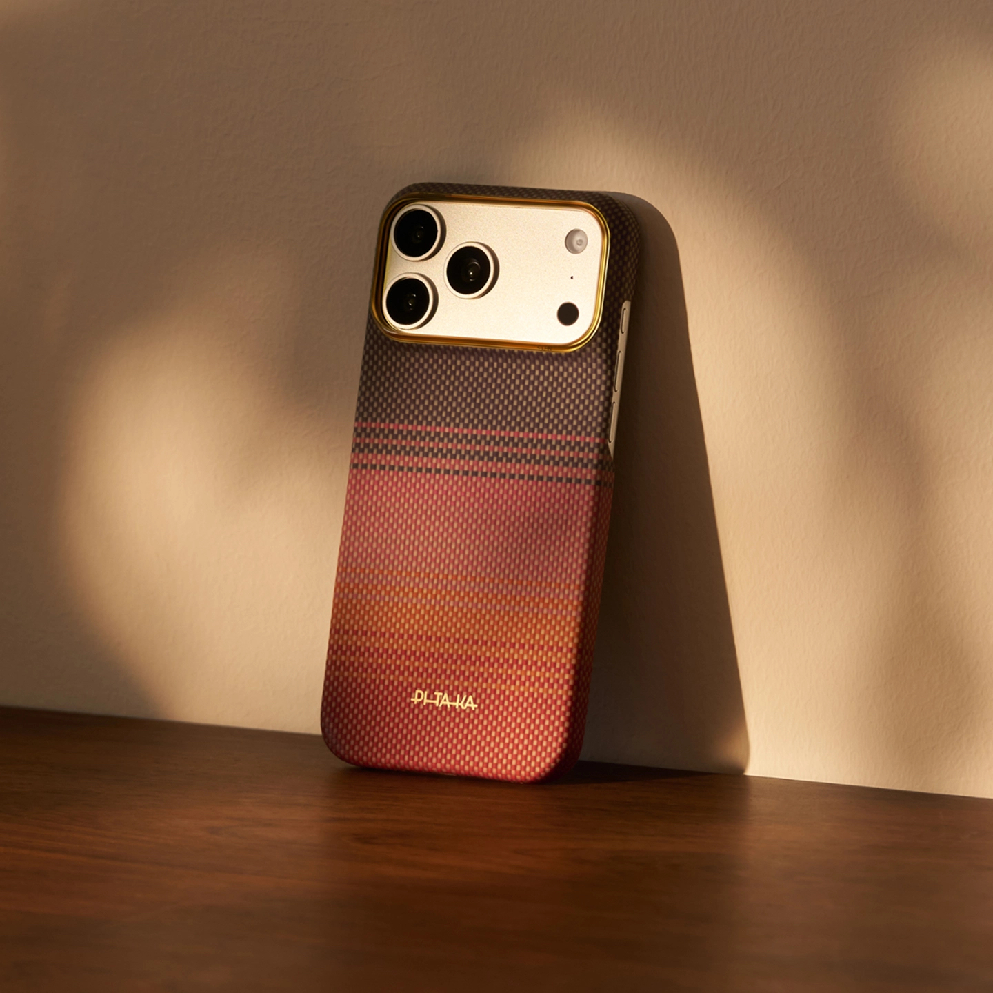 Pitaka Ultra Slim Case 