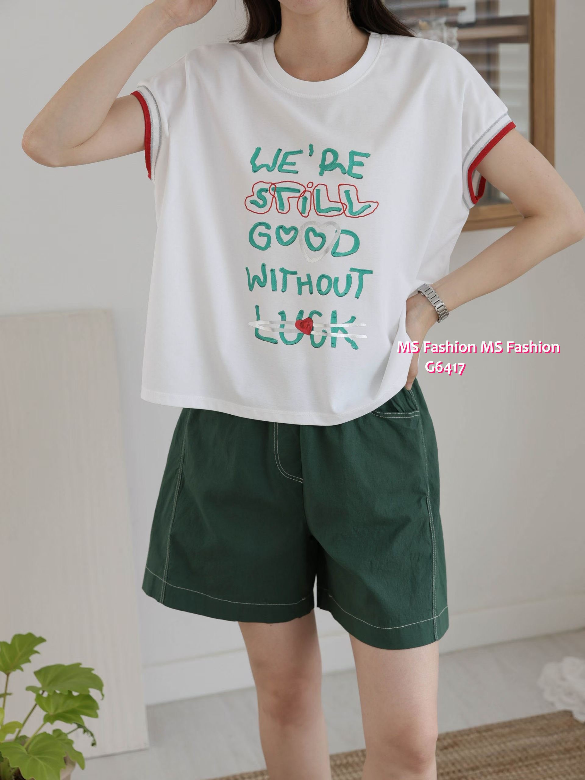 G6417 拼色字母print top