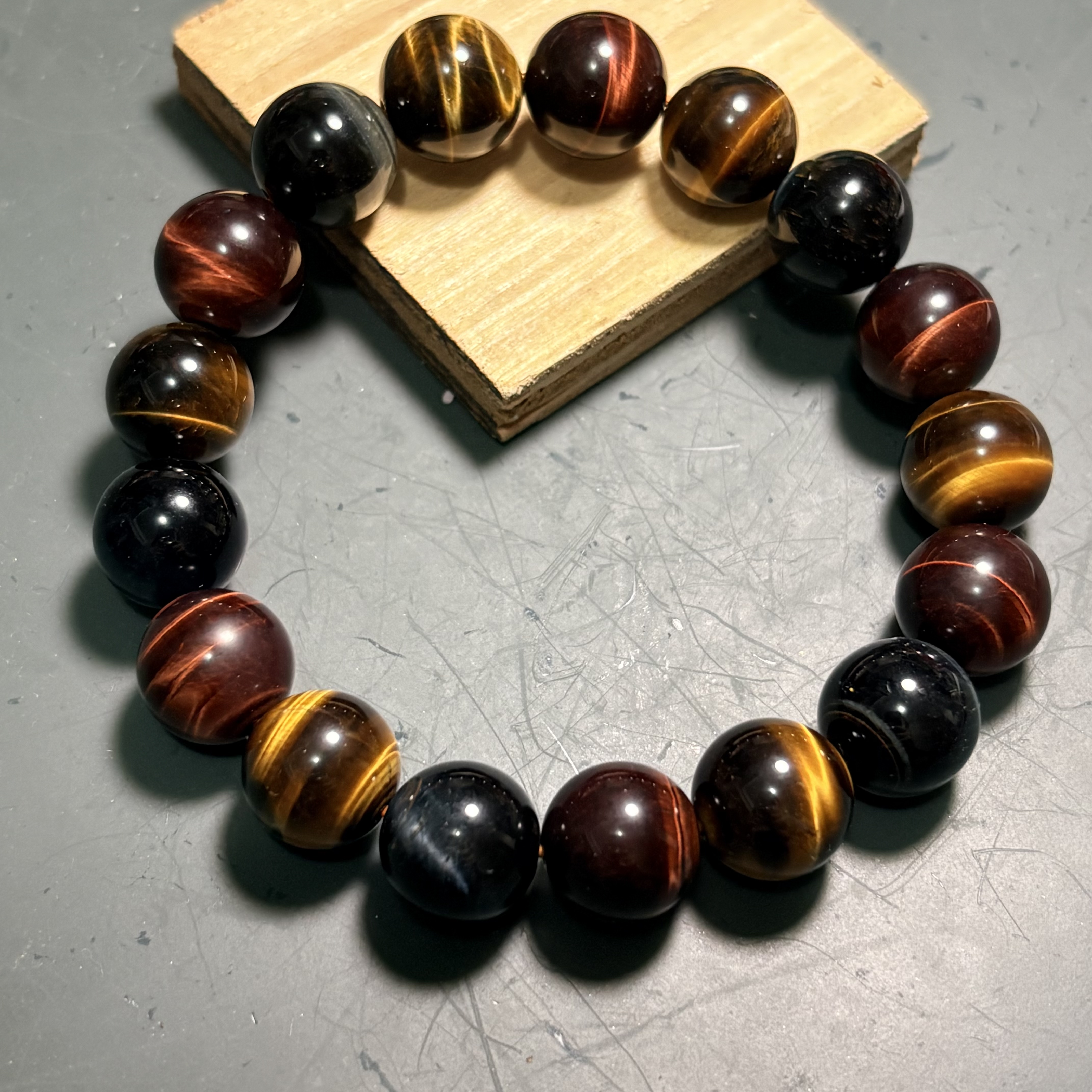 彩虎眼石｜三色虎眼石手鏈 No.3461 丨規格：12mm+珠17 cm手圍