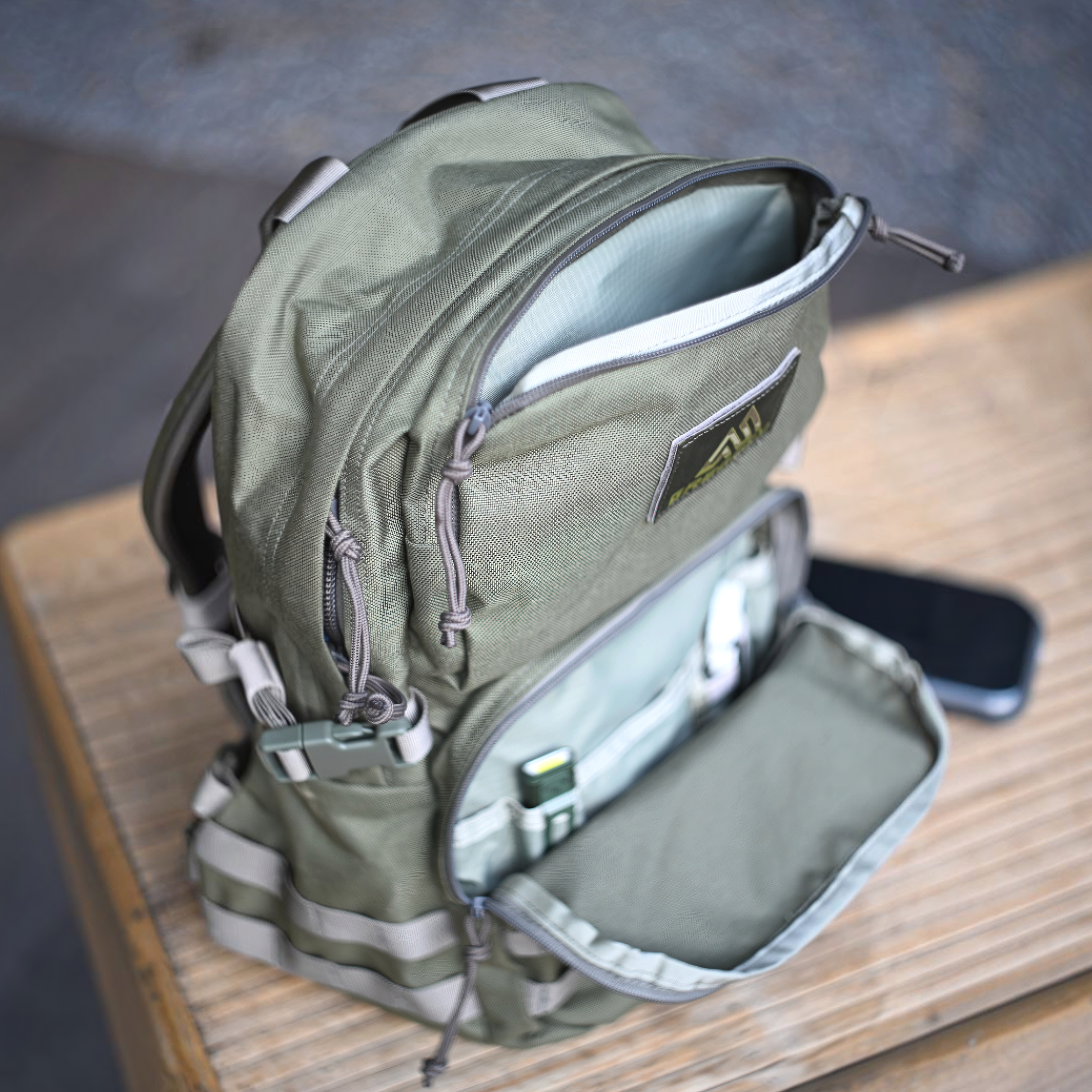 Gregory SPEAR Assault Pack V2 （22L 容量）
