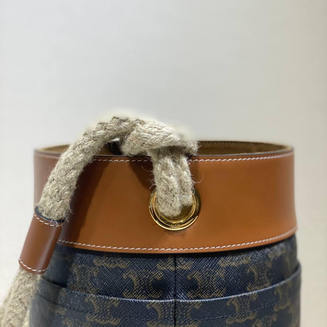 🔥大货实拍图 𝗖𝗘𝗟𝗜𝗡𝗘♥𝗕𝗨𝗖𝗞𝗘𝗧 𝗖𝗢𝗥𝗗𝗘麻绳水桶包 编号：196272 尺寸：19*23*19cm