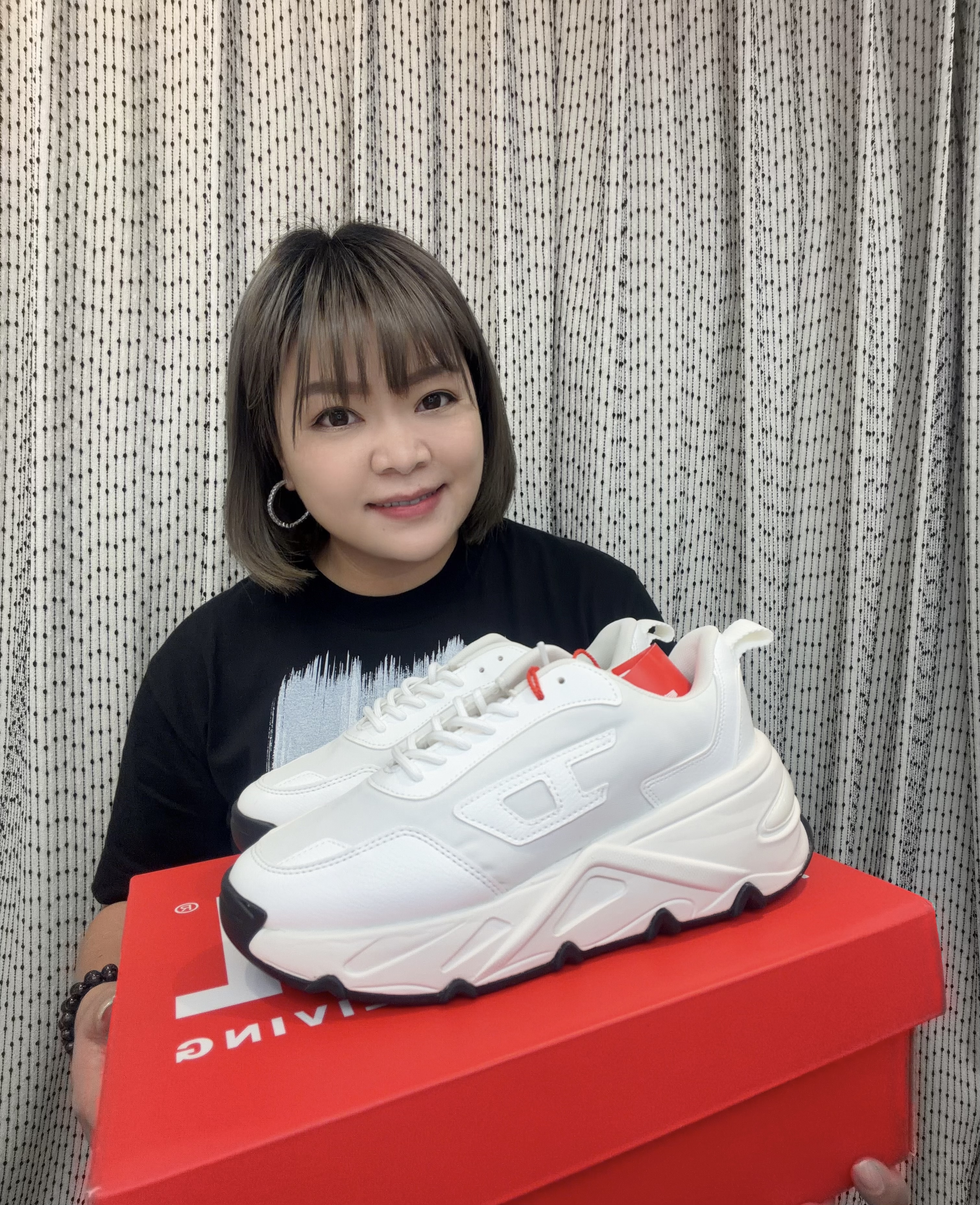 Diesel 黑白6.5cm增高運動鞋
