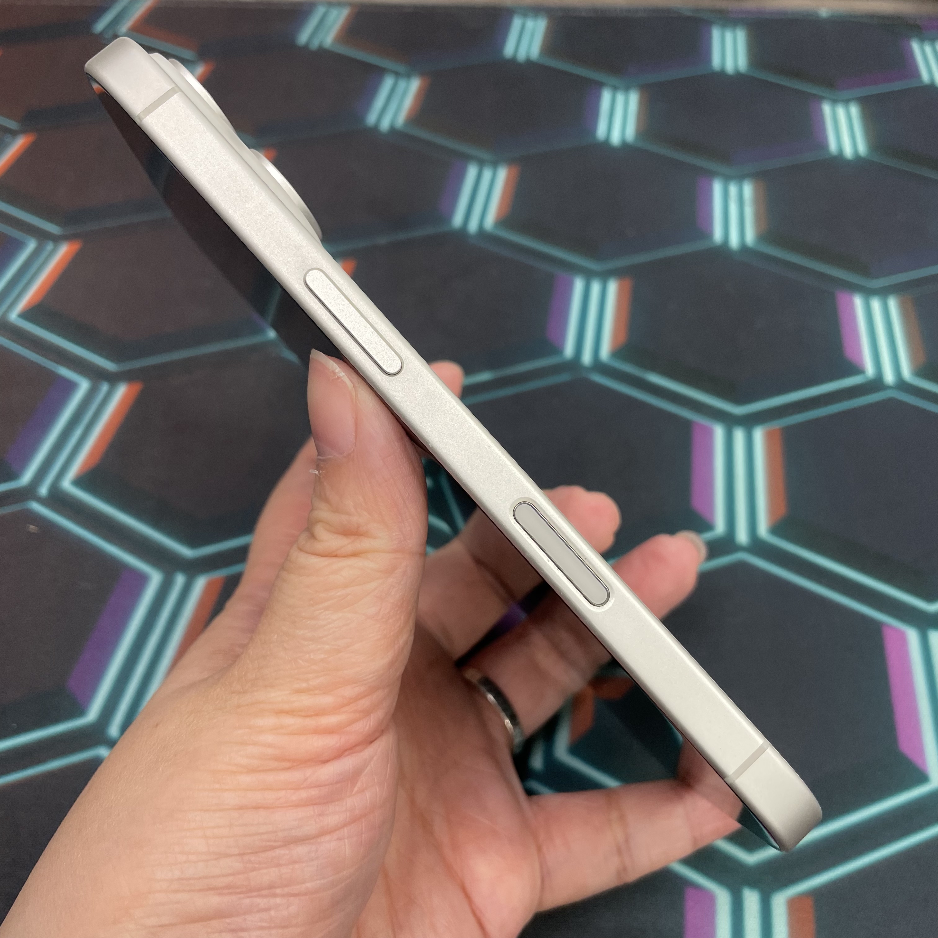 *8160 16 Plus 完美機 512GB 電95 白色 white