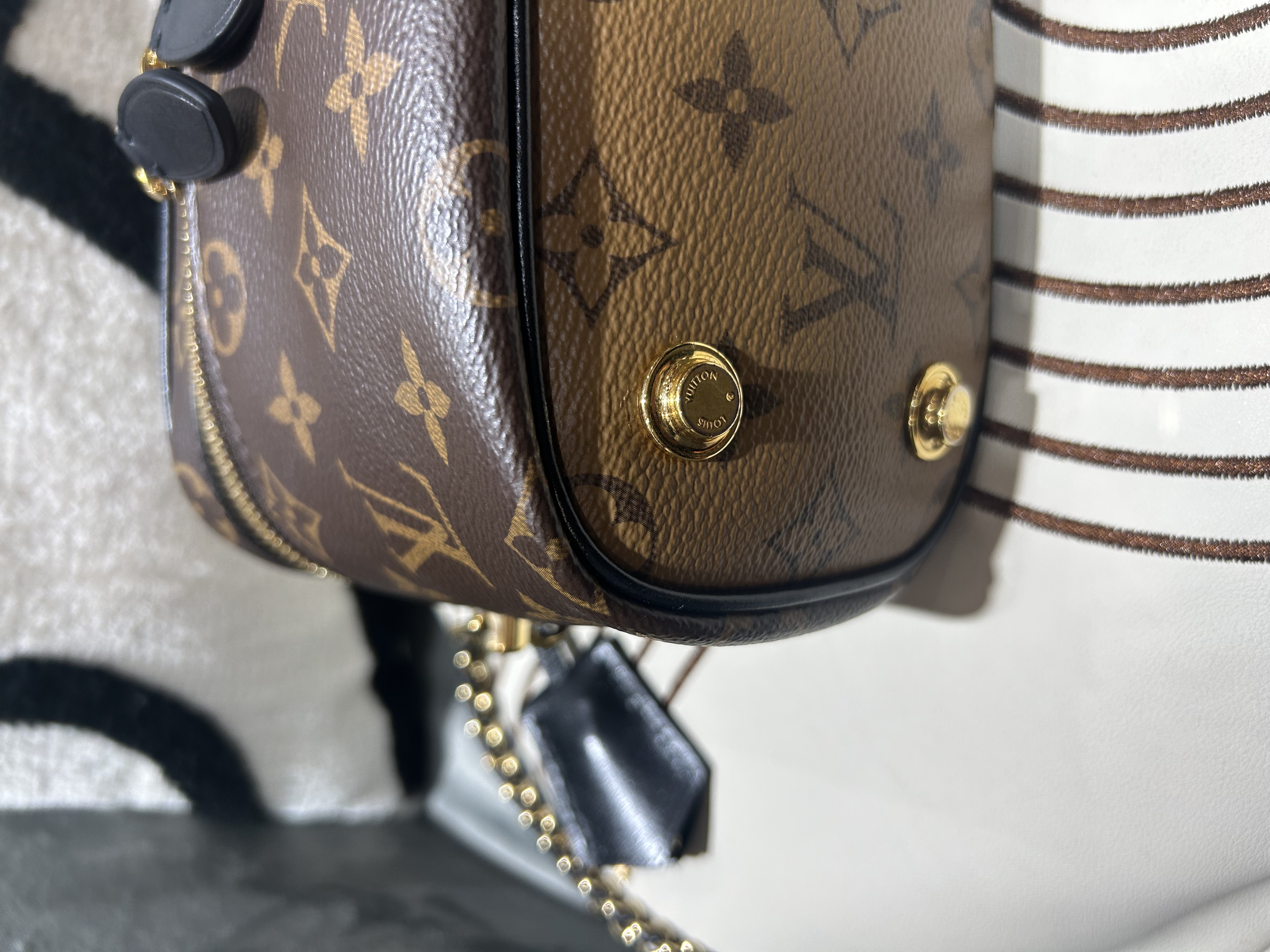 Lv Vanity PM Vanity Case M45165, Monogram Reverse 100%Authentic,92%new  ✅key lock ✅dust bag  