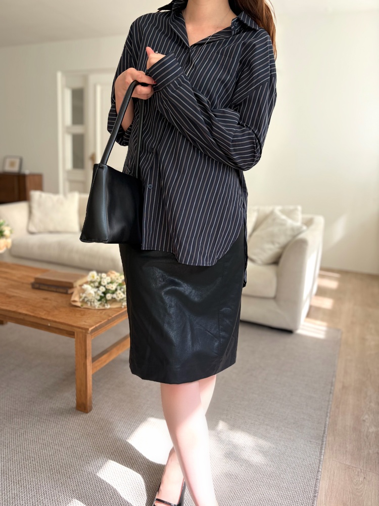 Striped Oversize Shirt (Navy)