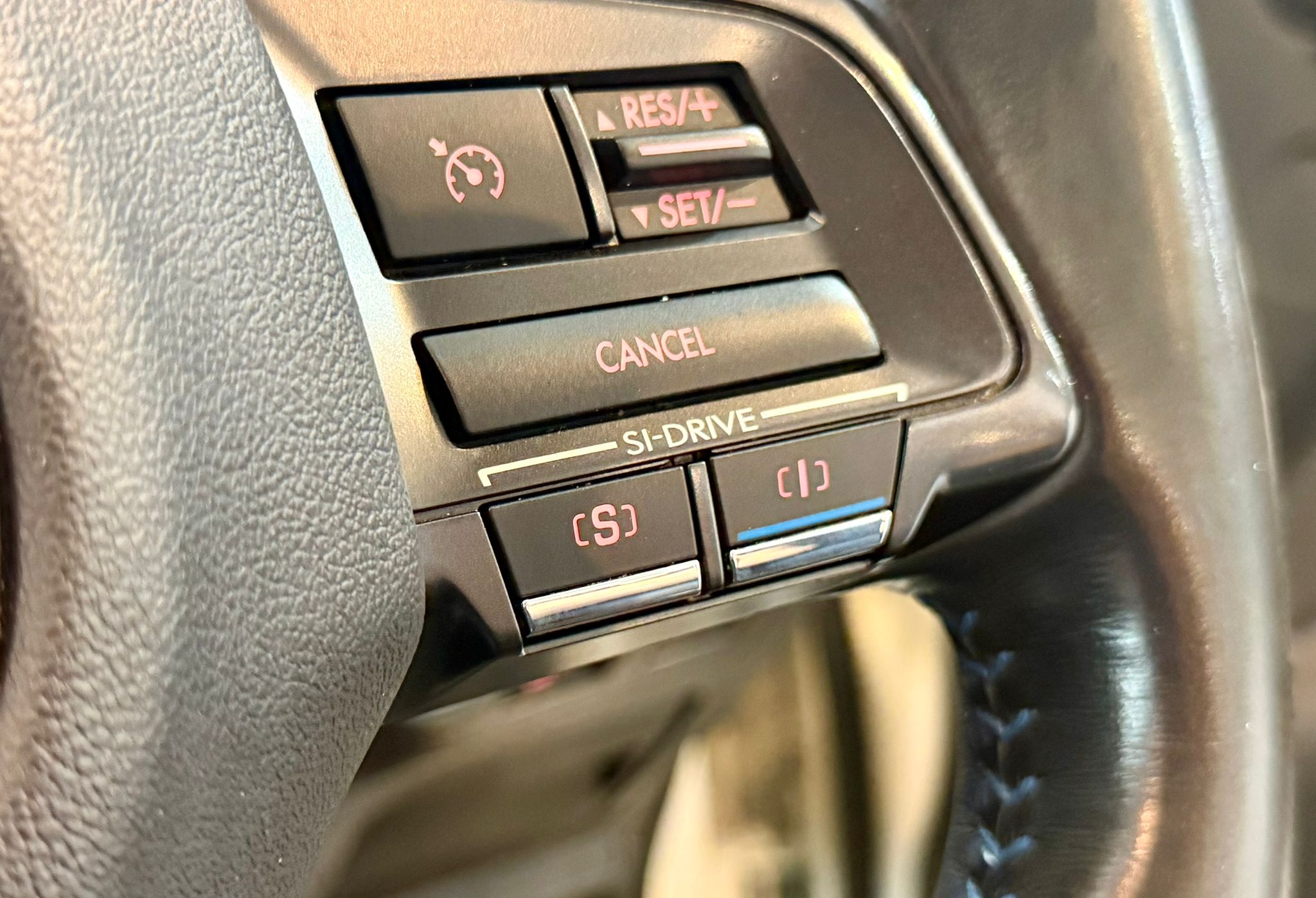 Subaru Levorg 1.6 GTS AWD CVT 2015