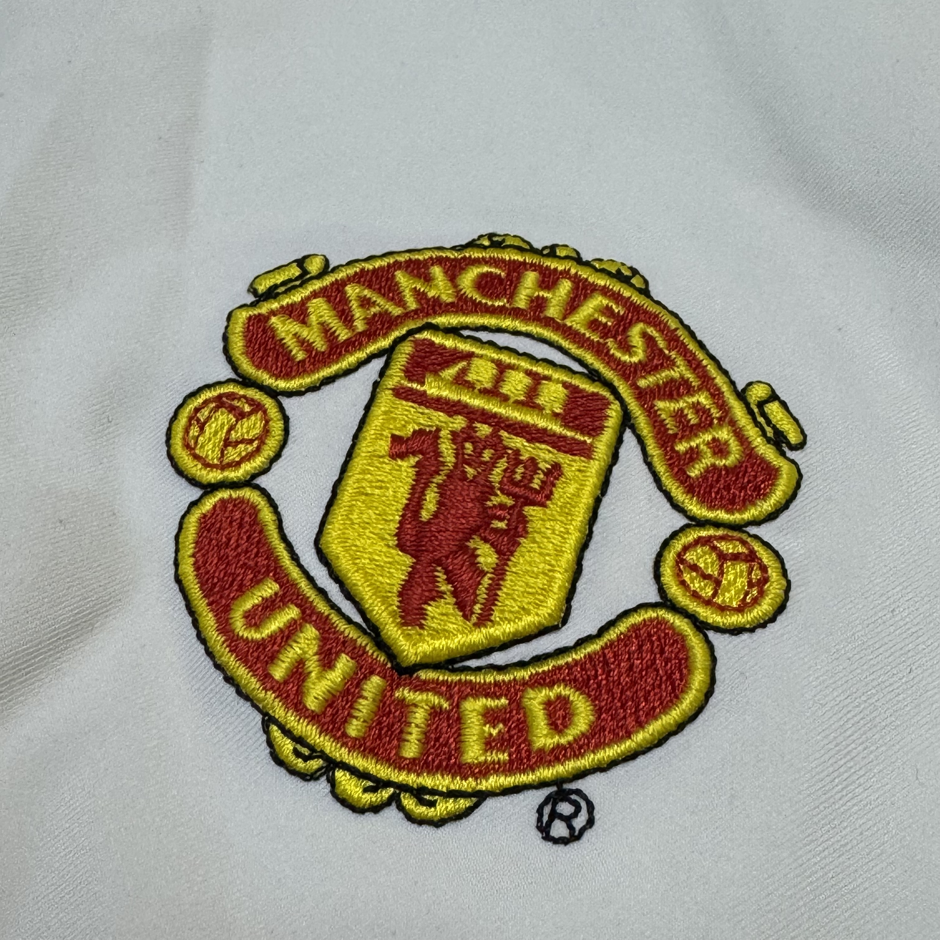 Manchester United 02/03 away shirt