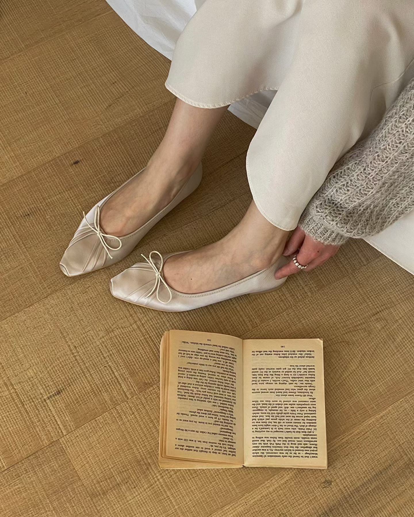 Satin rushed ballet shoes 