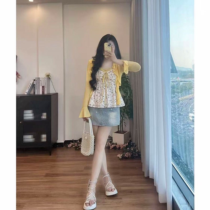 B245(11358+7873) 法式甜美风碎花吊带与纯色开衫红黄两件套上衣