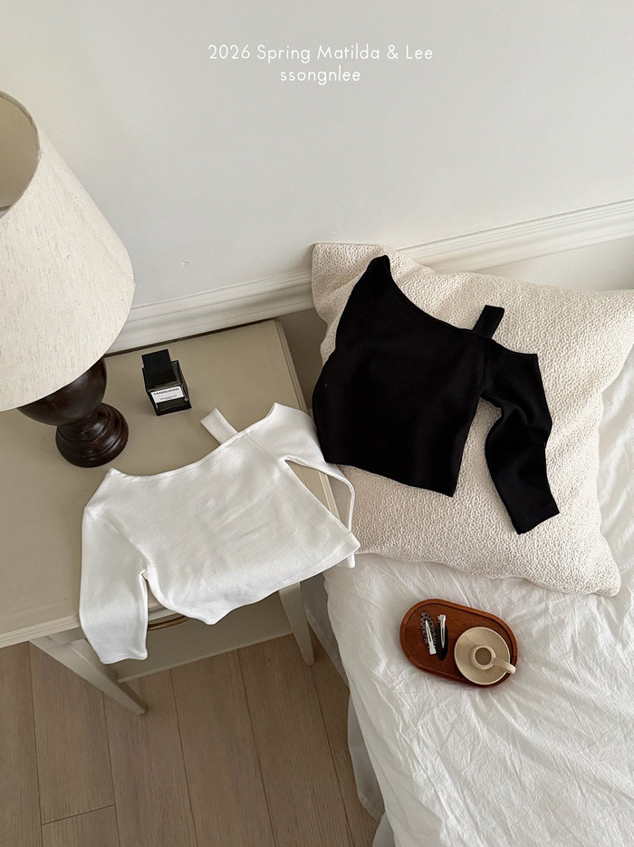🇰🇷Matilda&Lee tee