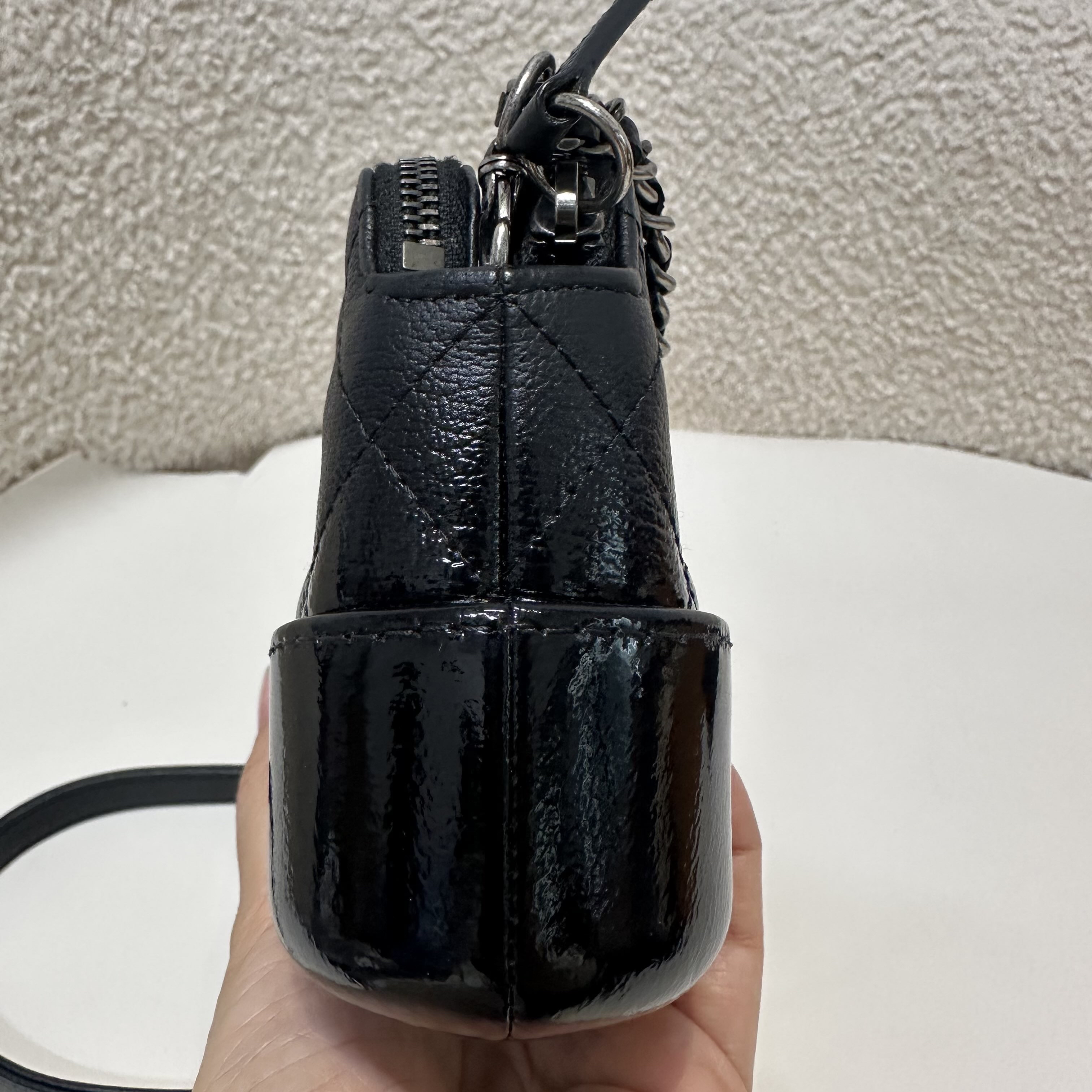 【預訂貨品】Chanel mini 黑金流浪包