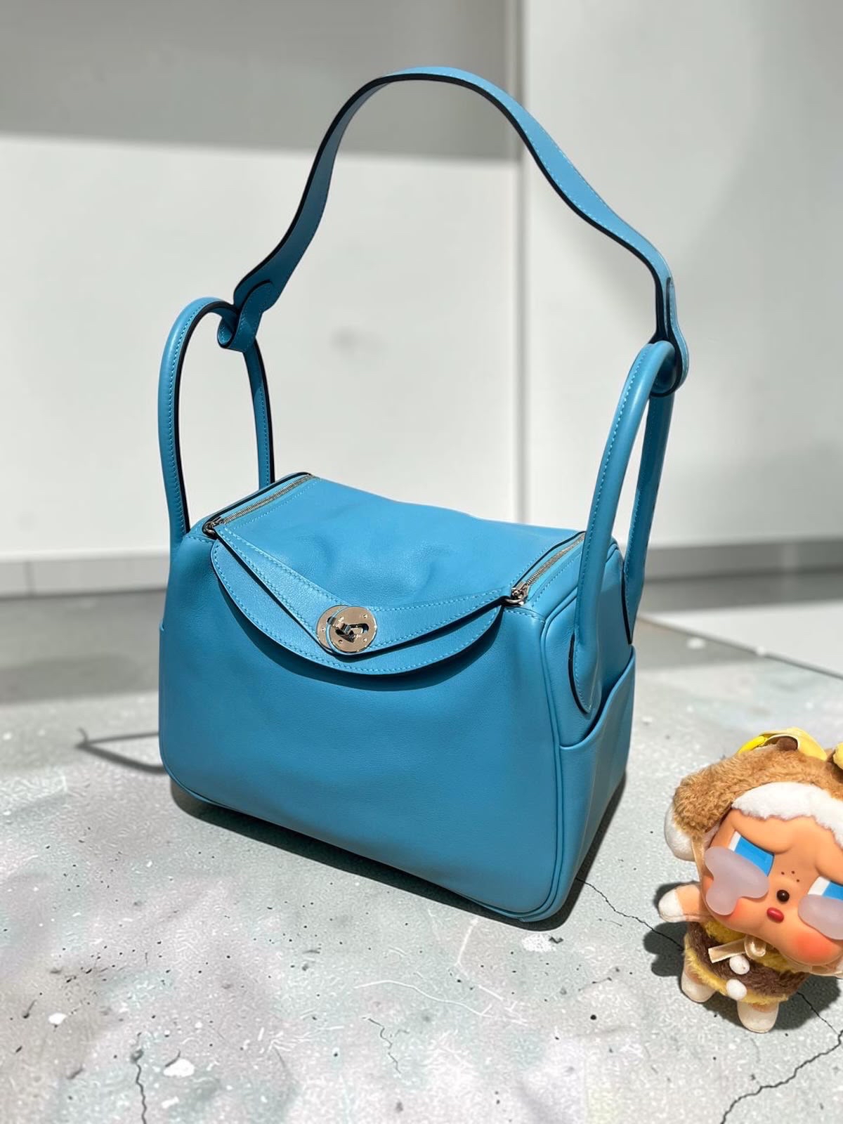 Hermes Lindy 26, Stamp D P3 Bleu Nord 北方藍100%Authentic,98%new  ✅dust bag ✅box