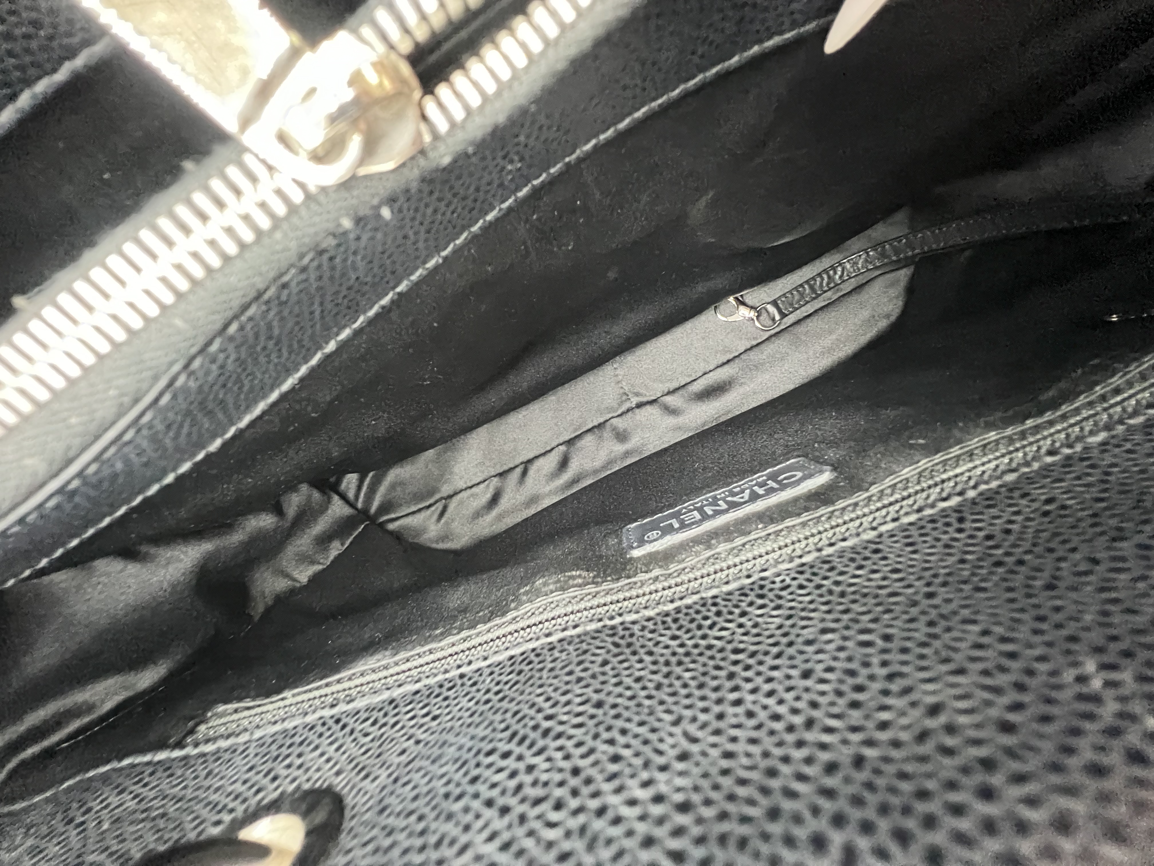 Pre-Owned CHANEL Large Shopping Bag / Product Code: 26060706