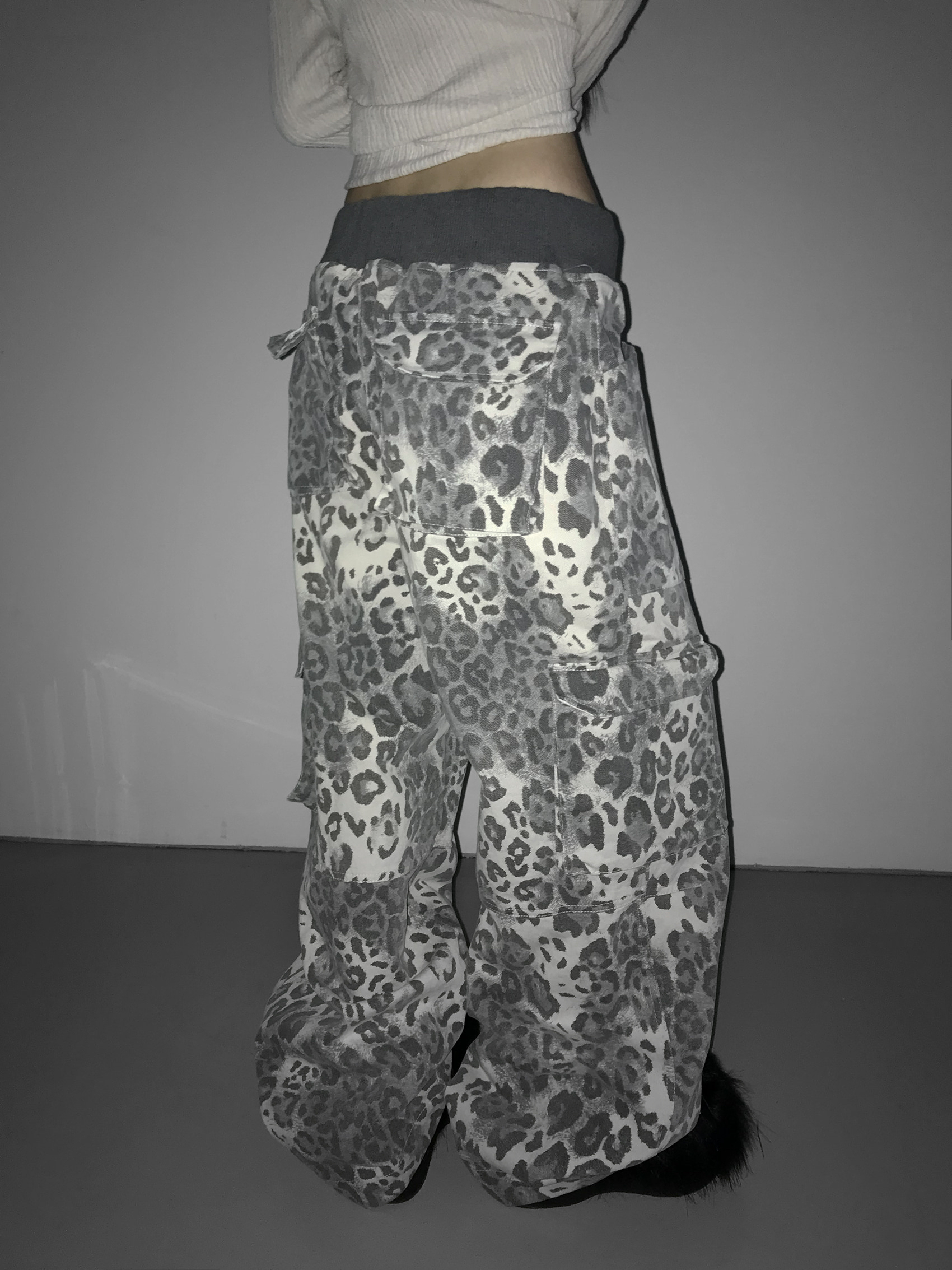 Leopard Print Wide-leg Cargo Pants