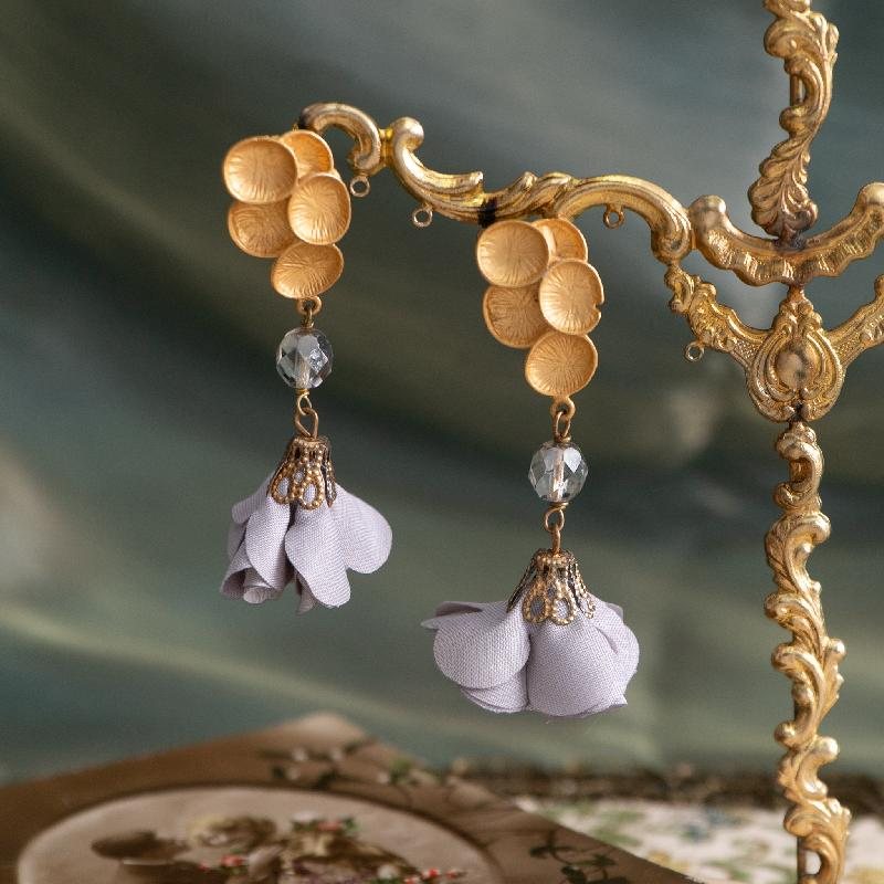 Modern Handmade in Italy Timeless Floral Blossom Fabric Flower Long Stud Earrings - Lavender