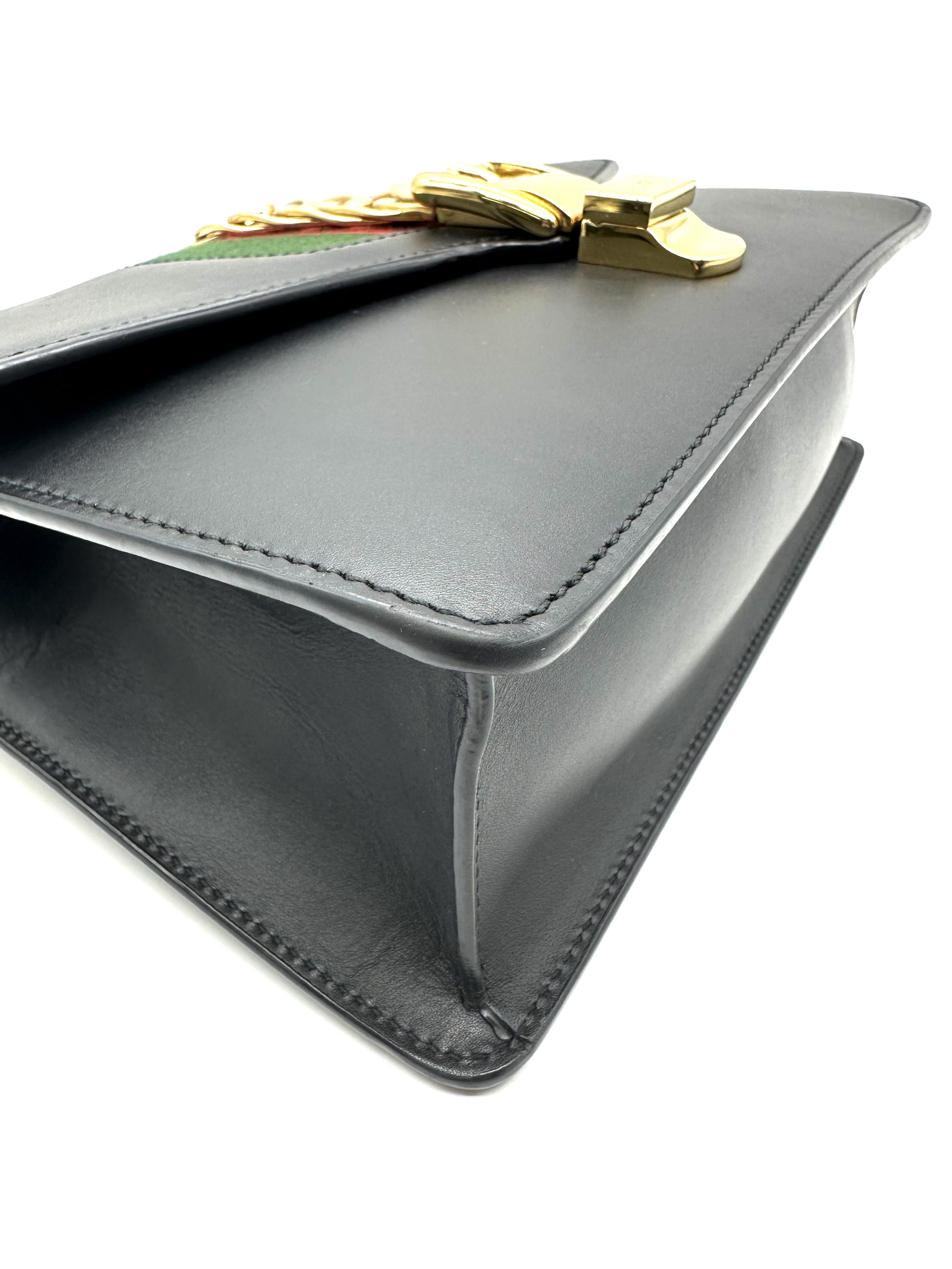 Pre-owned Gucci Sylvie Webline Shoulder Bag / Product code: 26032004