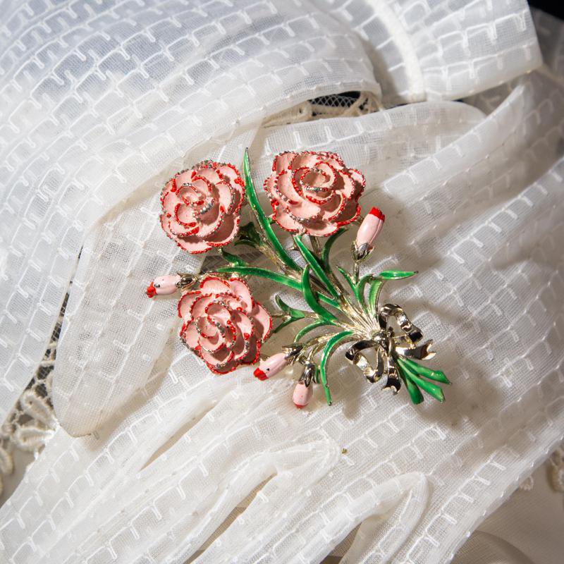 1960s British Brand "Exquisite" PinkCarnation October Birthday Flower Brooch (AZ006)