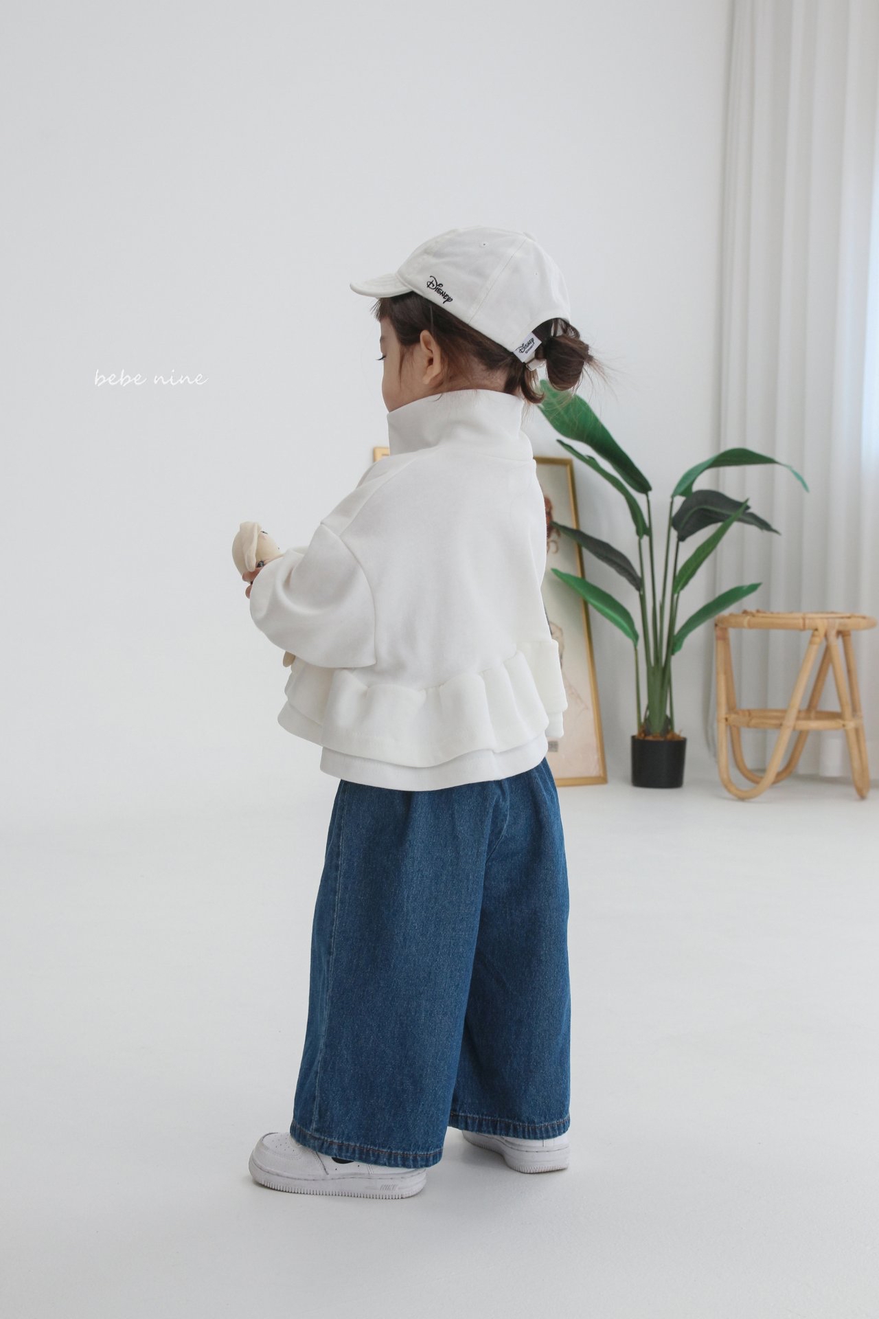 🌸預訂 韓國直送🌸🇰🇷Bebenine兩色日常寬鬆直腳牛仔褲