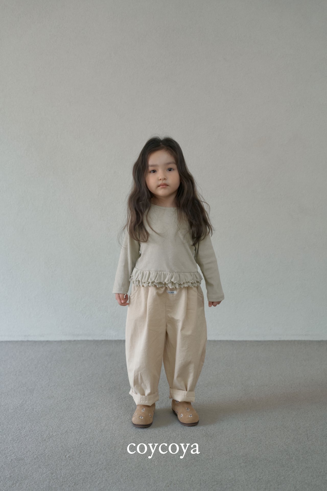 🌸預訂 韓國直送🌸🇰🇷COYCOYA兩色標籤復古寬鬆弧形長褲