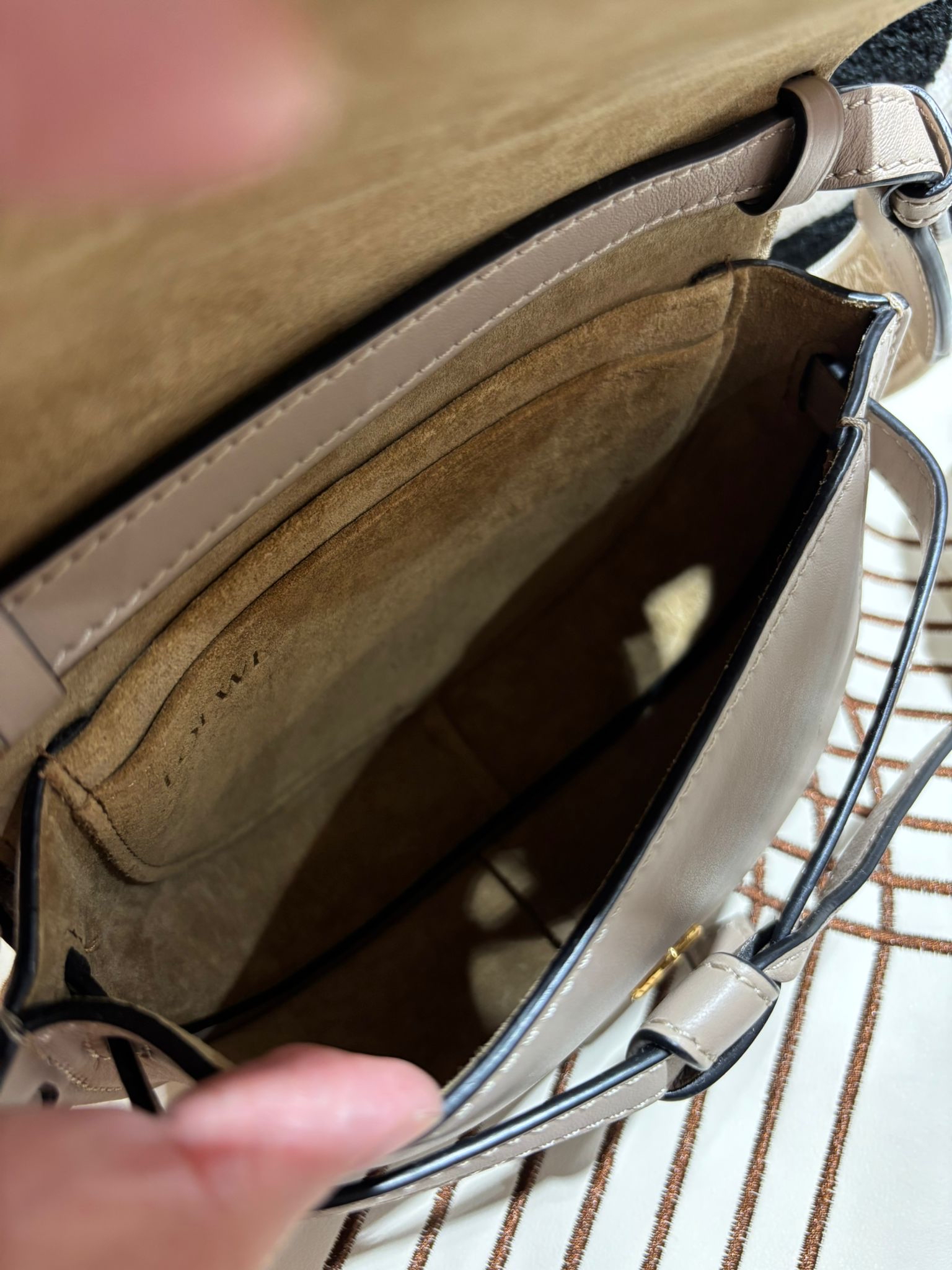 Loewe Mini Gate Calfskin Sand 100%Authentic, 98%New ✅Dust bag