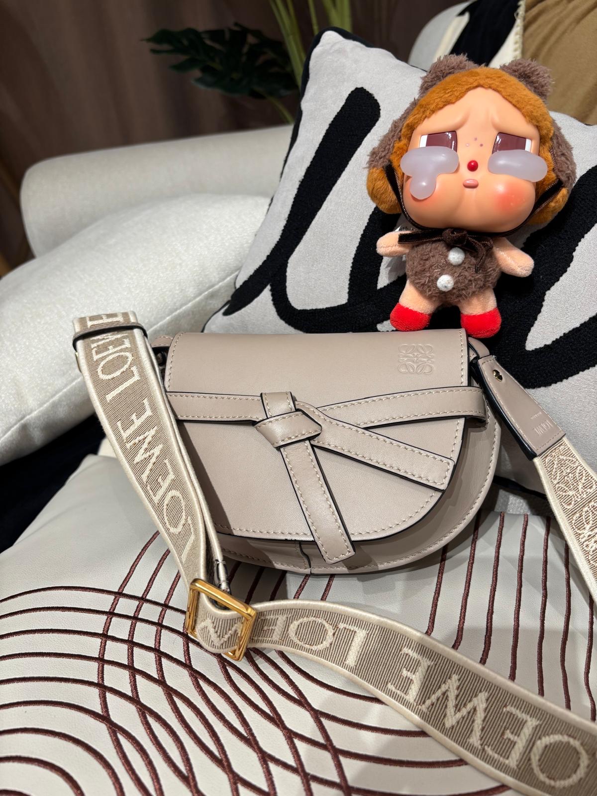 Loewe Mini Gate Calfskin Sand 100%Authentic, 95%New ✅Dust bag
