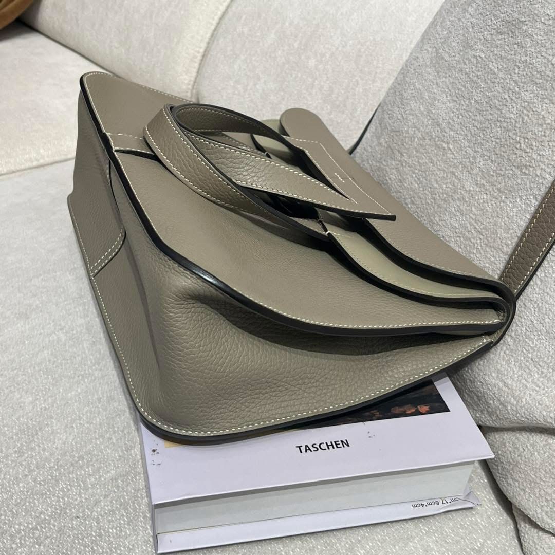 Hermes Halzan 31 鼠尾草綠色Stamp X 100%Authentic, 98%New ✅Dust bag