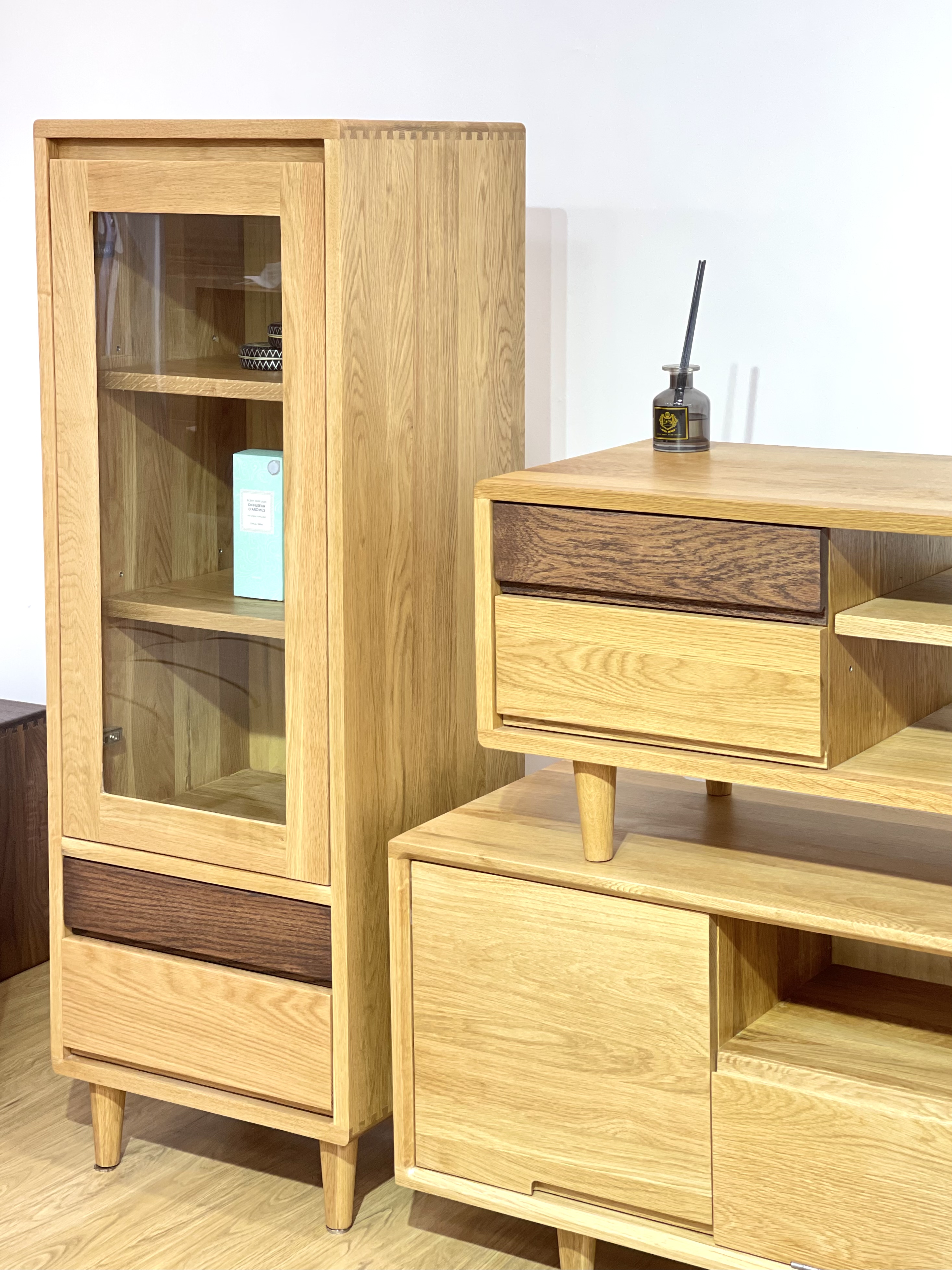 COUNTRY Side Cabinet 