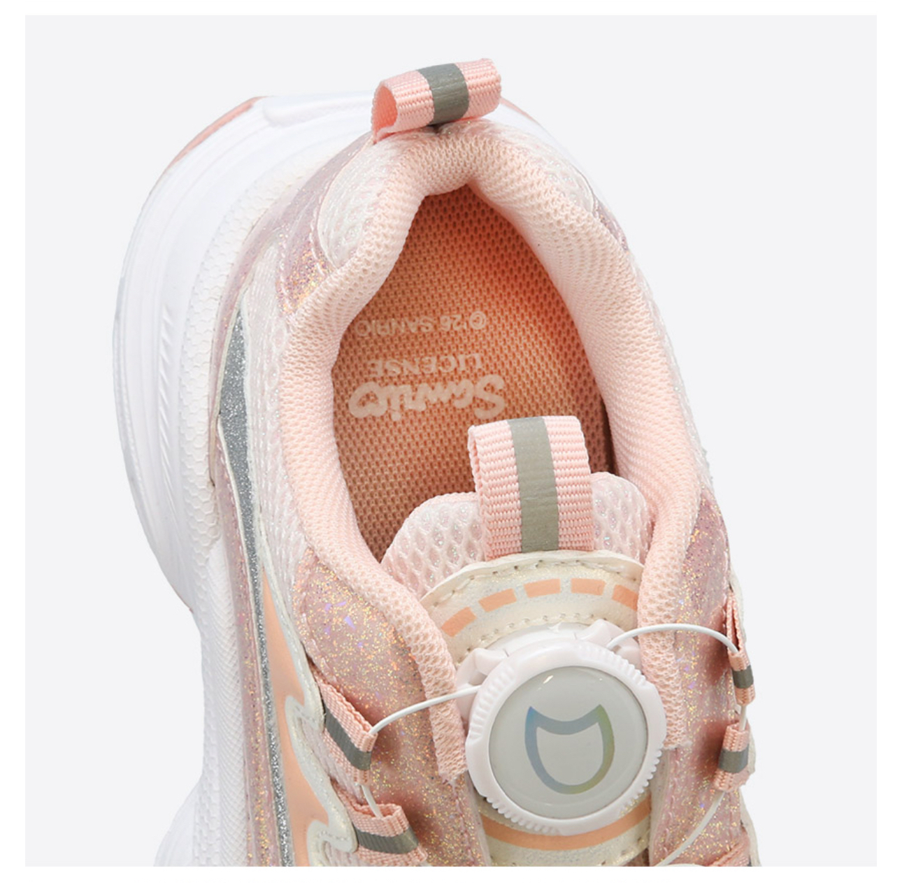 🇰🇷預訂 韓國直送🇰🇷Sanrio兩色人物裝飾撥盤式閃粉波鞋