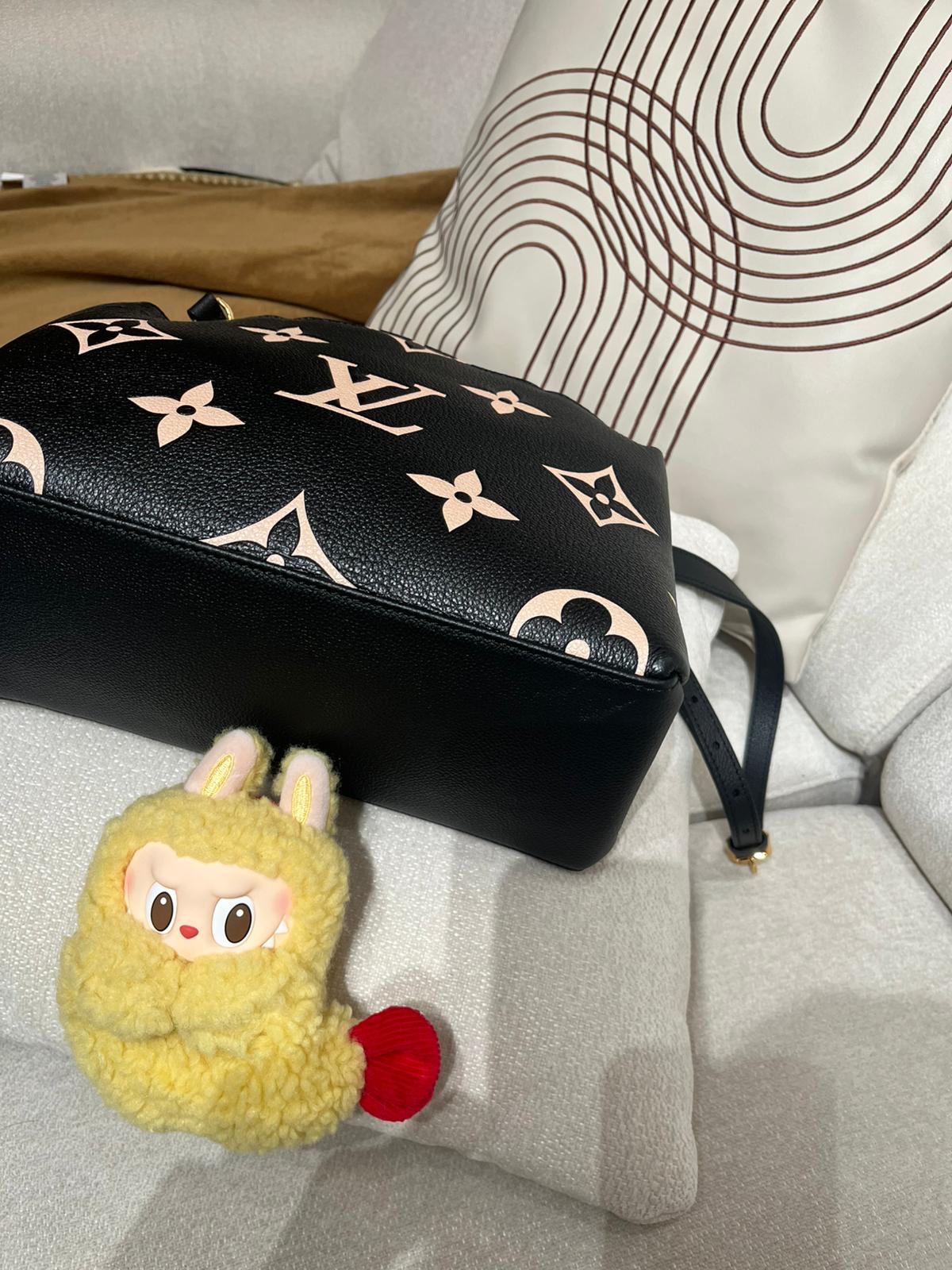 Lv Petit Palais 2 Way Bag M58913 Black Empreinte leather 100%Authentic, 98%New✅NFC✅Key lock✅dust bag ✅Box