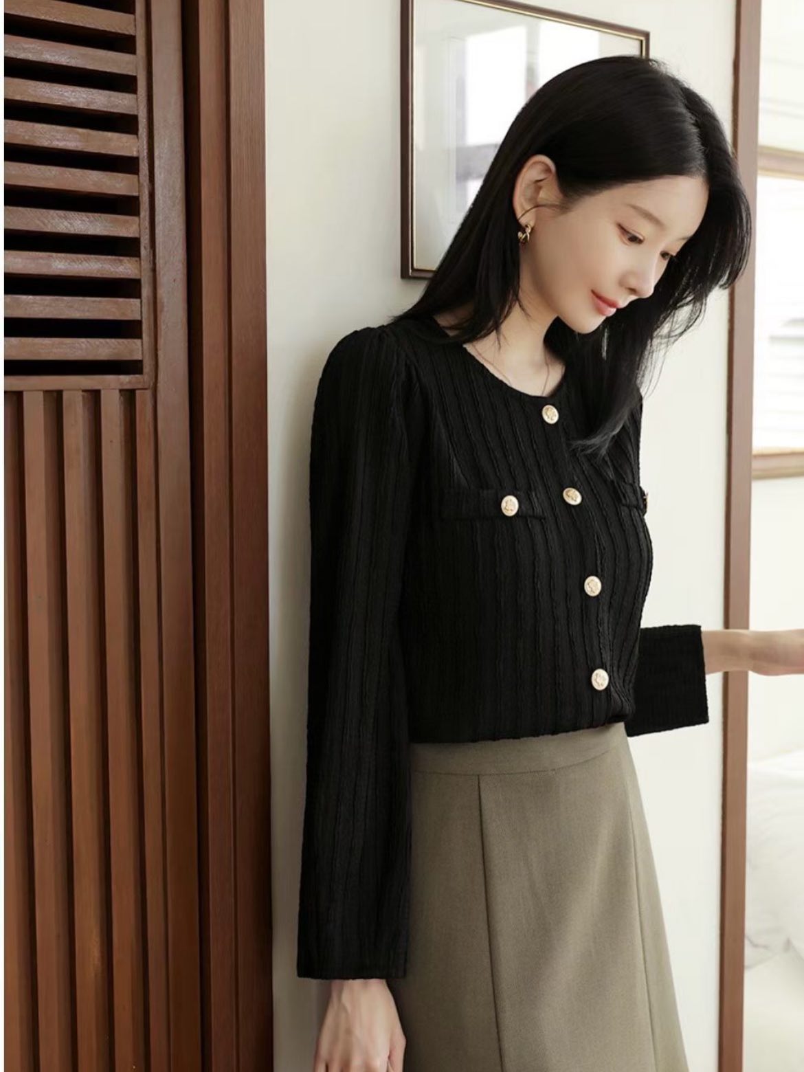 ❥ Gold Button Cardigan 。