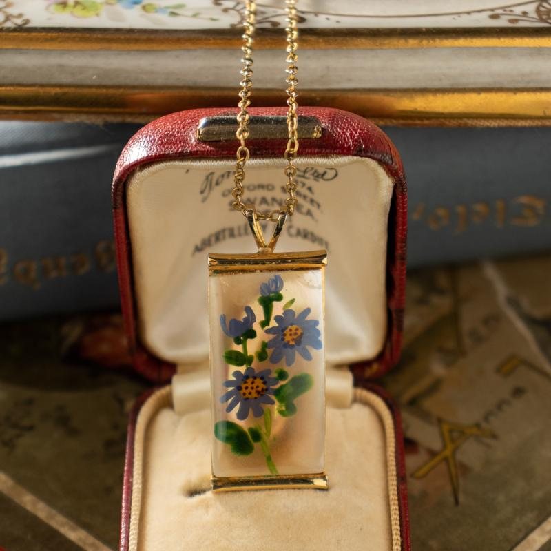 Vintage Handpainted Floral on Pearlized Resin Pendant Necklace (MN470)