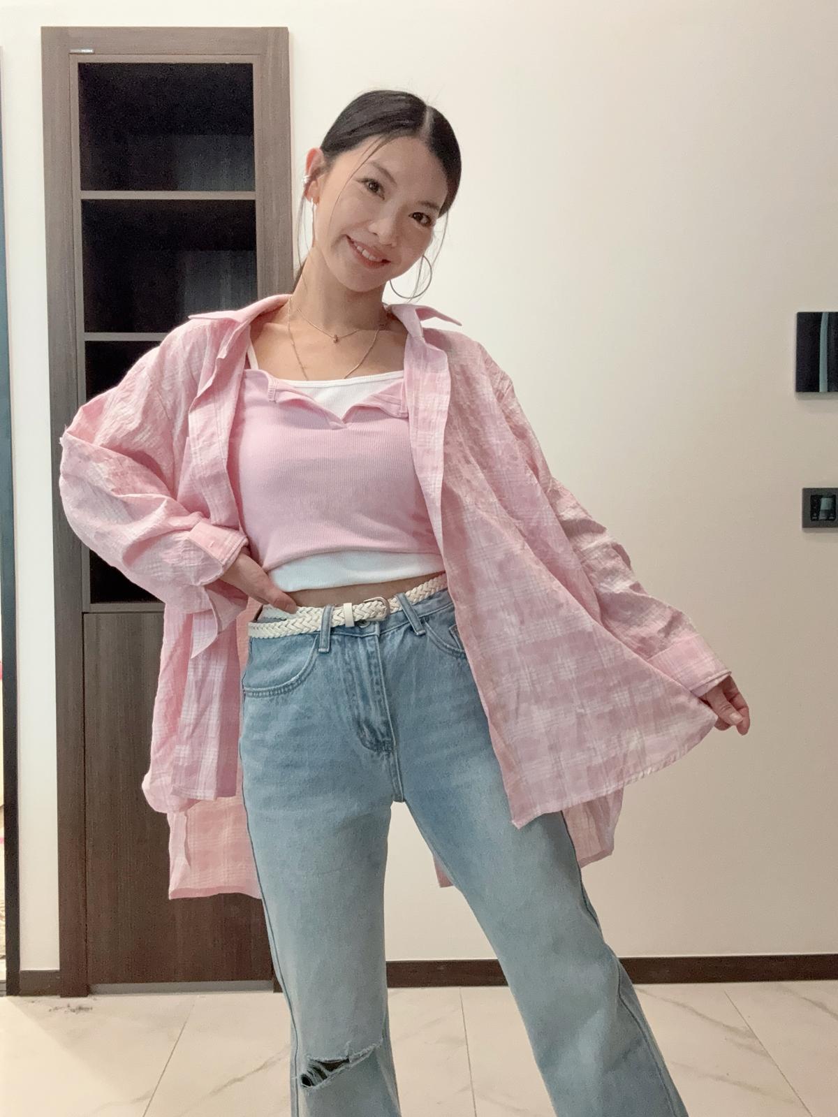 F14 介爛直腳喇叭牛仔褲（連Belt)